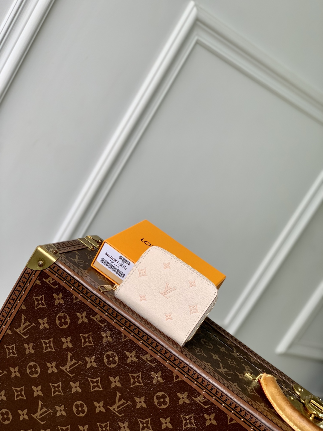 Louis Vuitton Zippy Wallet-11 x 8.5 x 2CM