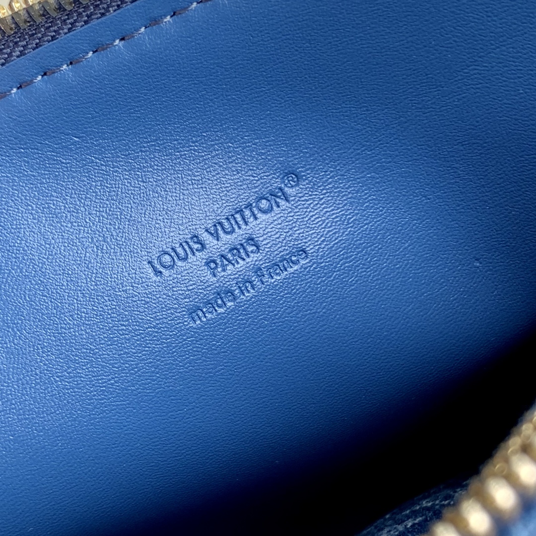 Louis Vuitton Coussin Handbags-26*20*12CM