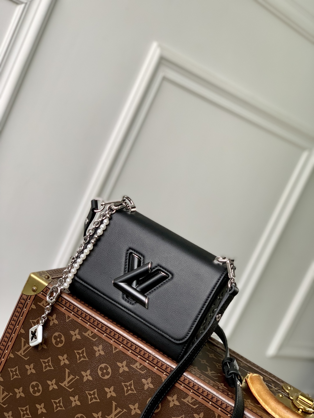 LV Twist Slim Bags-M14636-15 x 7 x 19CM