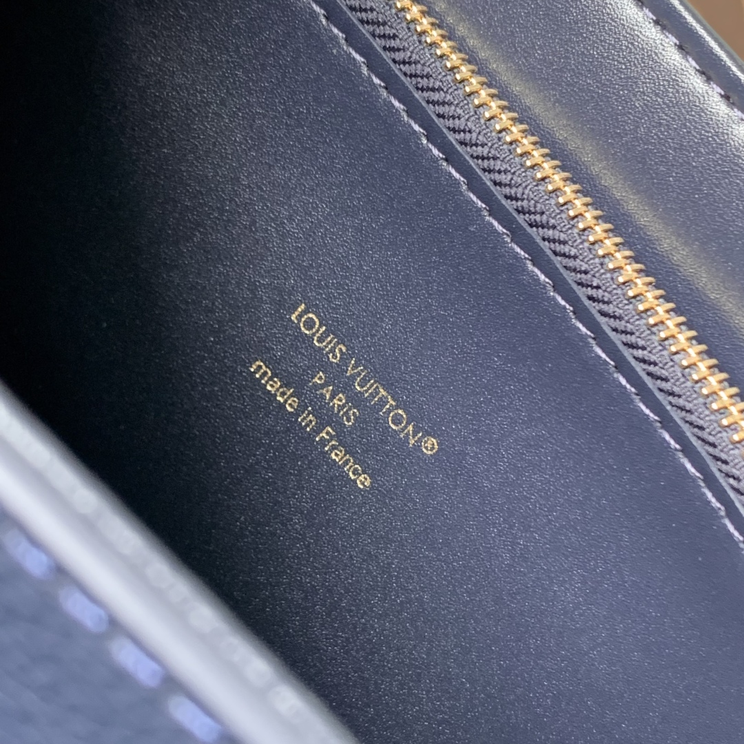 Louis Vuitton Twist MM Slim Bag-M14341-23 × 16 × 8CM