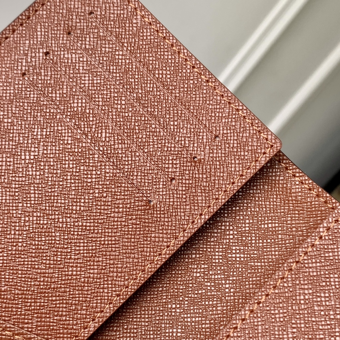 Louis Vuitton Wallet-10 x 14 x 2.5CM