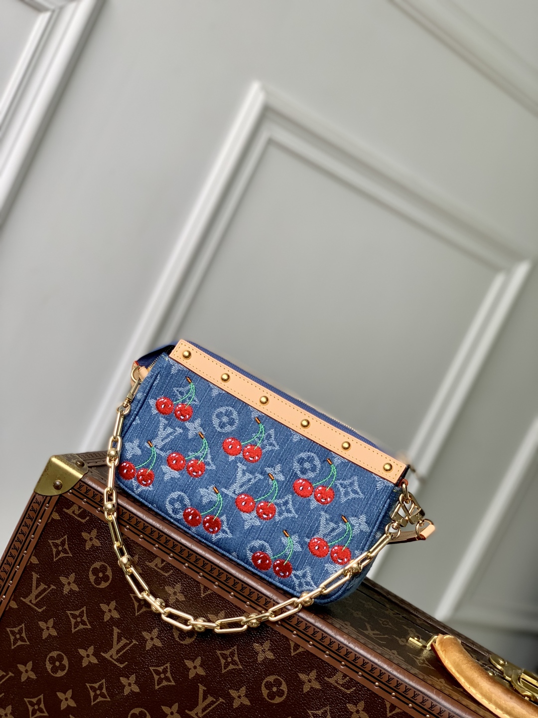 Louis Vuitton Pochette Accessoires Bag-22 x 13 x 4CM