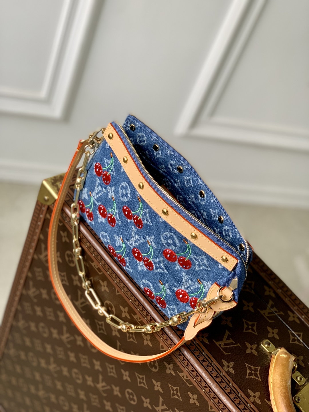 Louis Vuitton Pochette Accessoires Bag-22 x 13 x 4CM