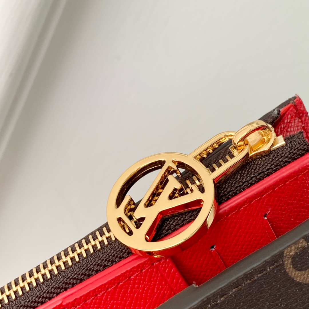 Louis Vuitton Lisa Wallet-11.5 x 1.5 x 9CM