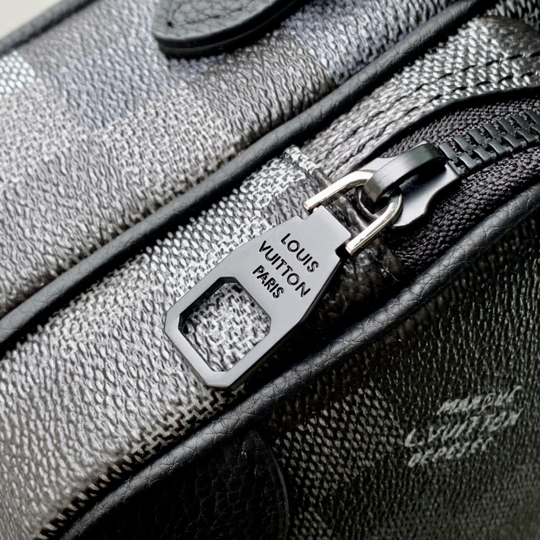 Louis Vuitton Nil Messenger Bag-25 x 17.5 x 11CM