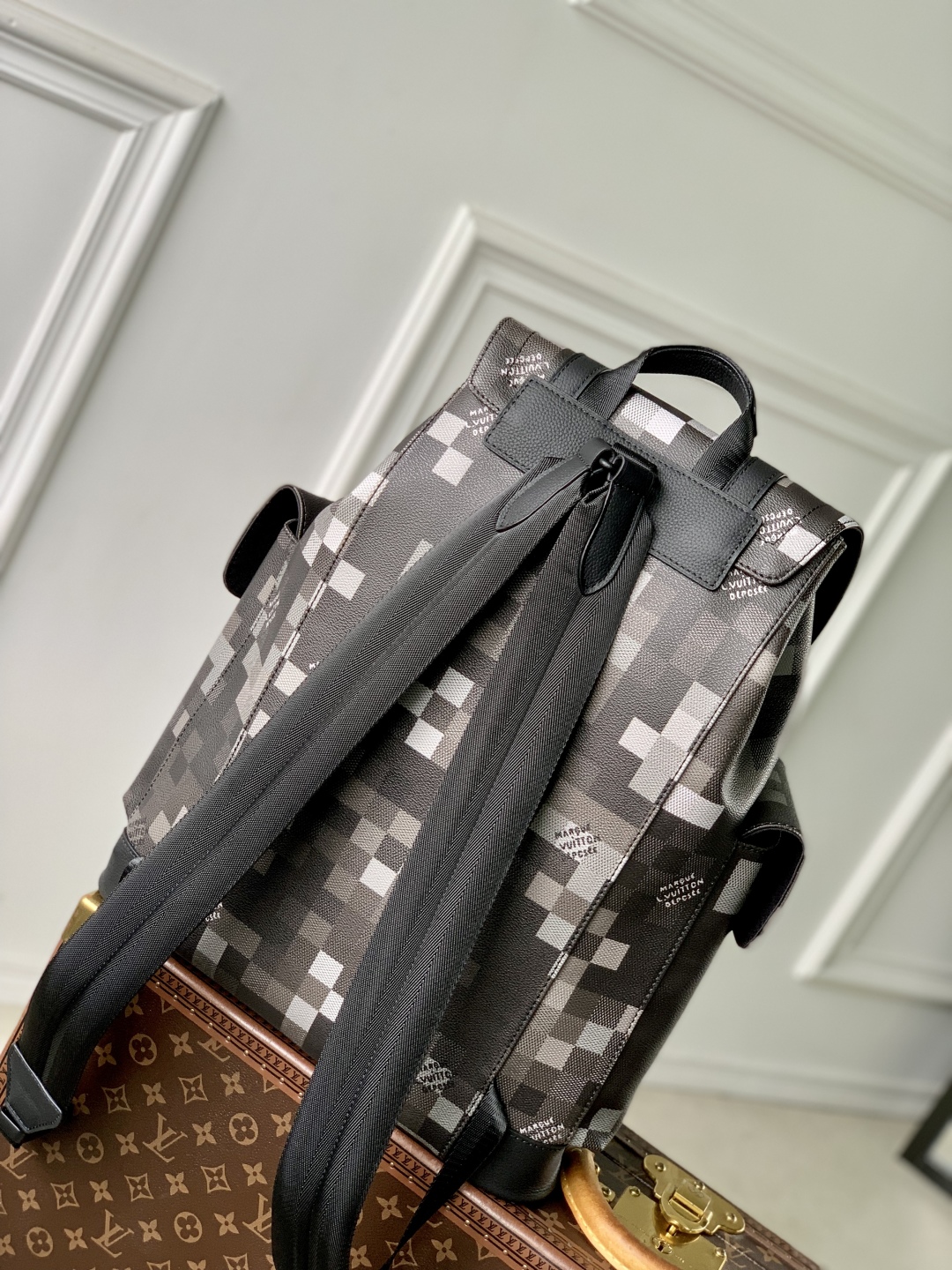 Louis Vuitton Christopher Backpack M25016-38 x 44 x 12.5CM