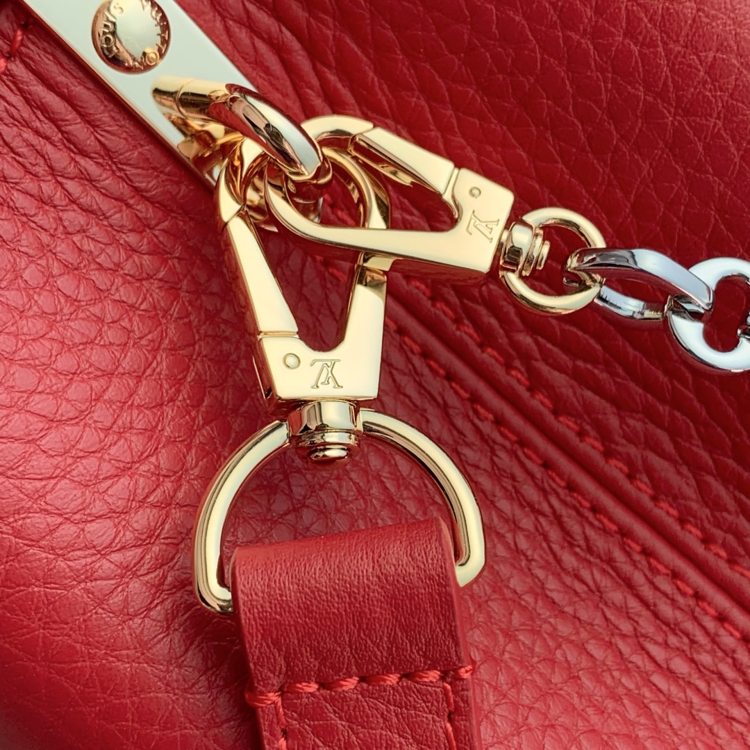 Louis Vuitton Capucines Handlebag-27*18*9CM