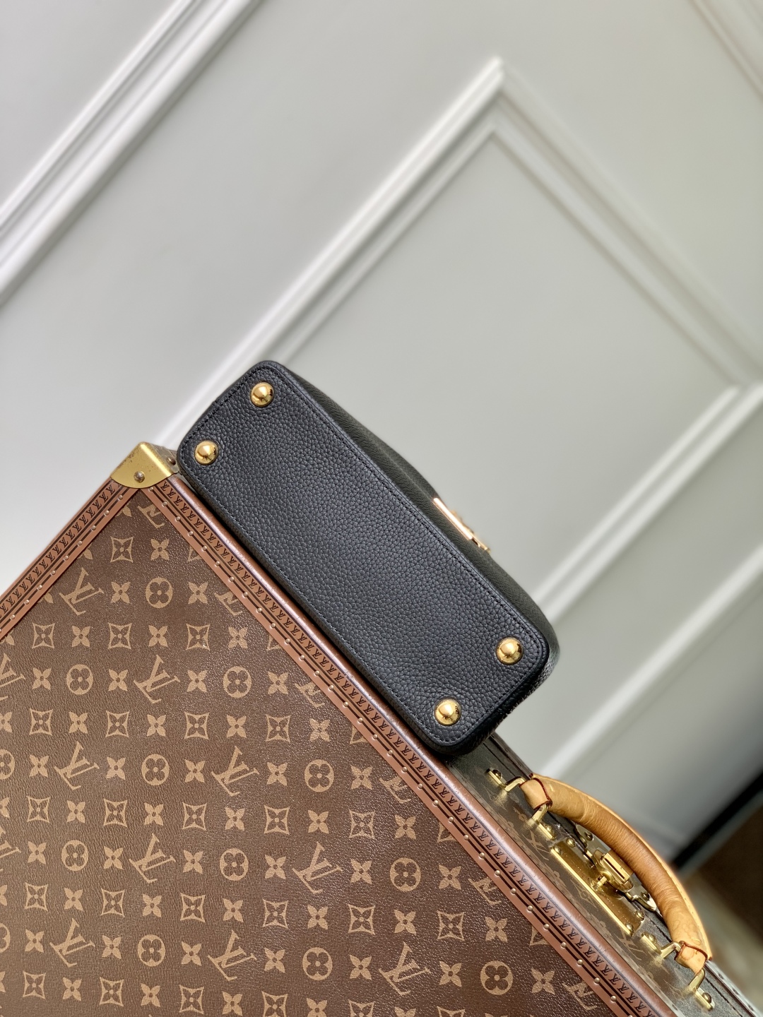 Louis Vuitton Capucines Handlebag-27*18*9CM