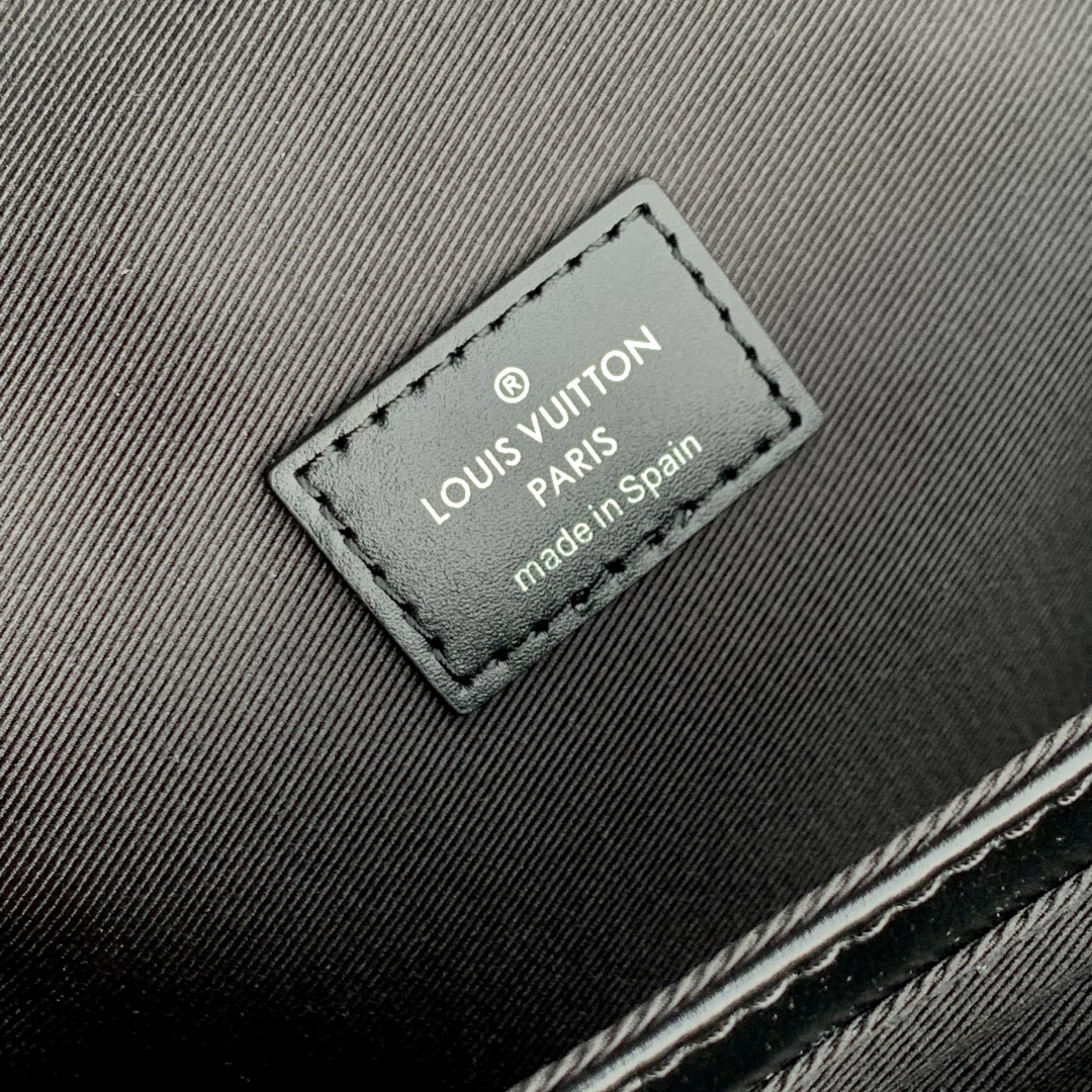 Louis Vuitton Cargo Mini Bag- M14742- 10 x 23 CM