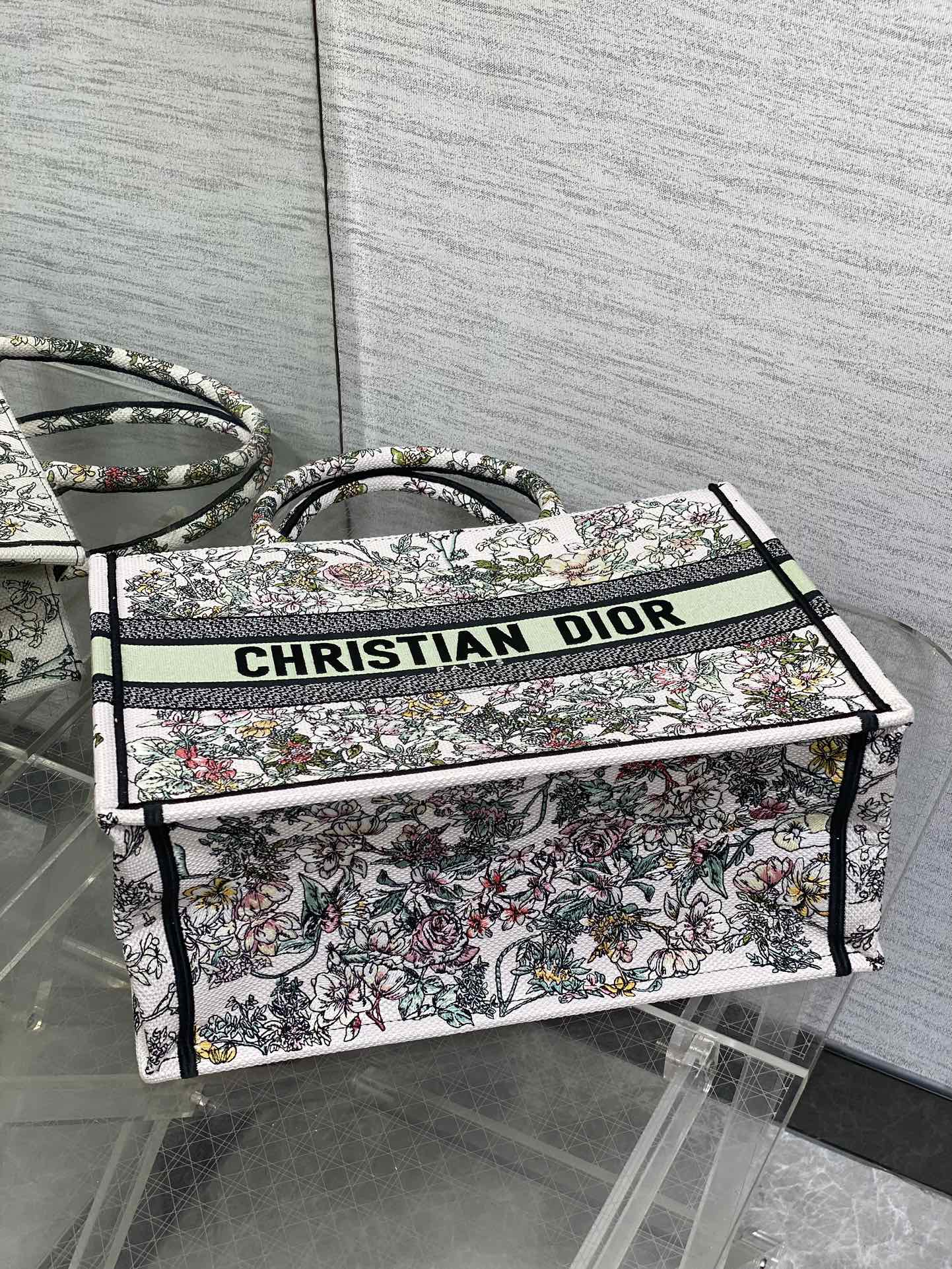 Diro Book Tote-36×16×27CM