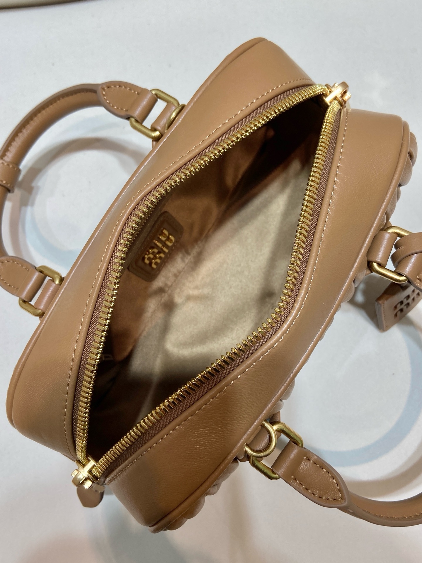 MiuMiu Vintage Rectangular Bag-23*12*8CM