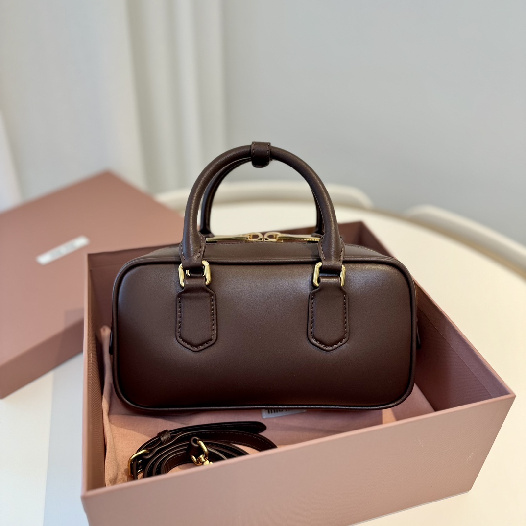 MiuMiu Top Handbags-22X10.5X7.5CM