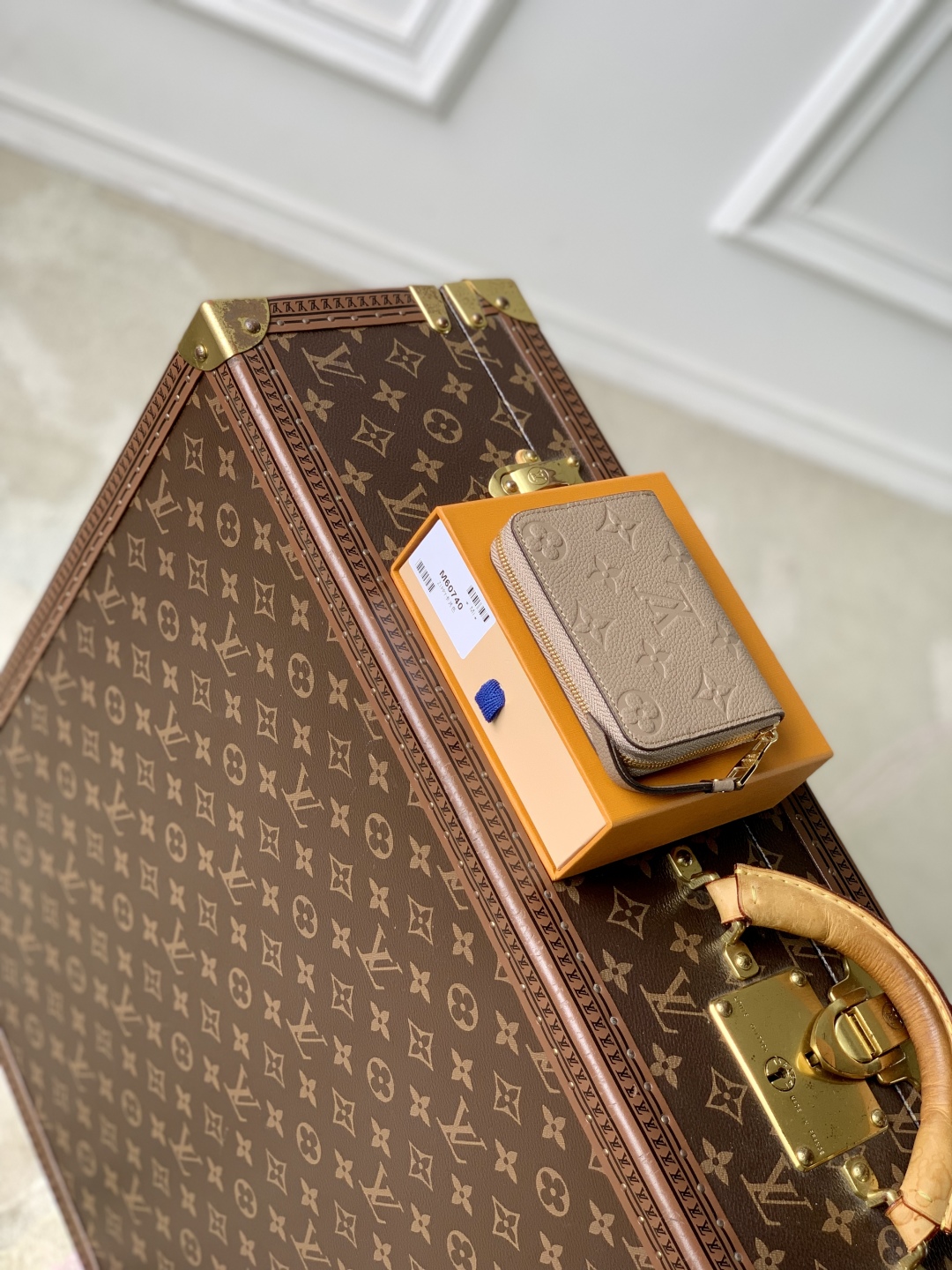 Louis Vuitton Wallet-11 x 8 x 1CM