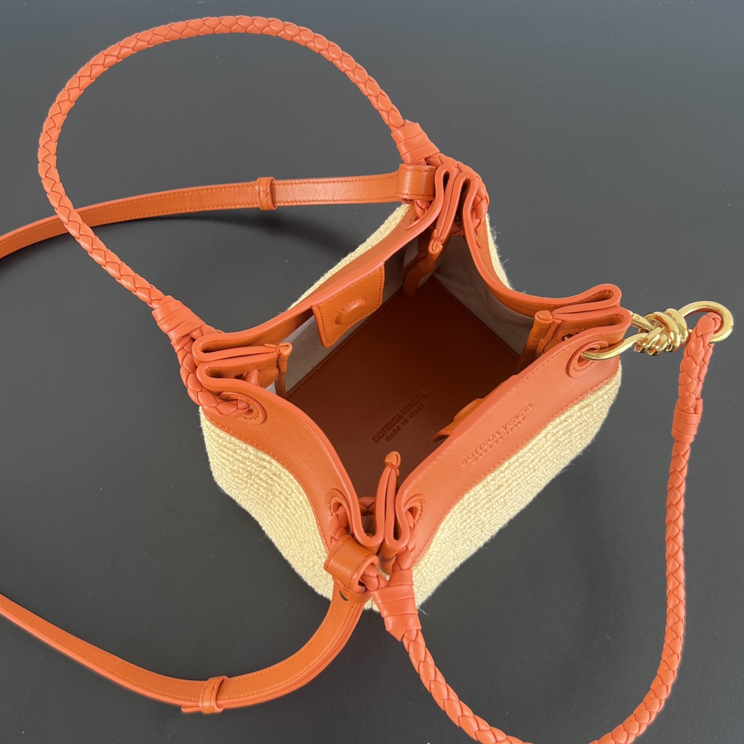 Bottega Veneta® Women
