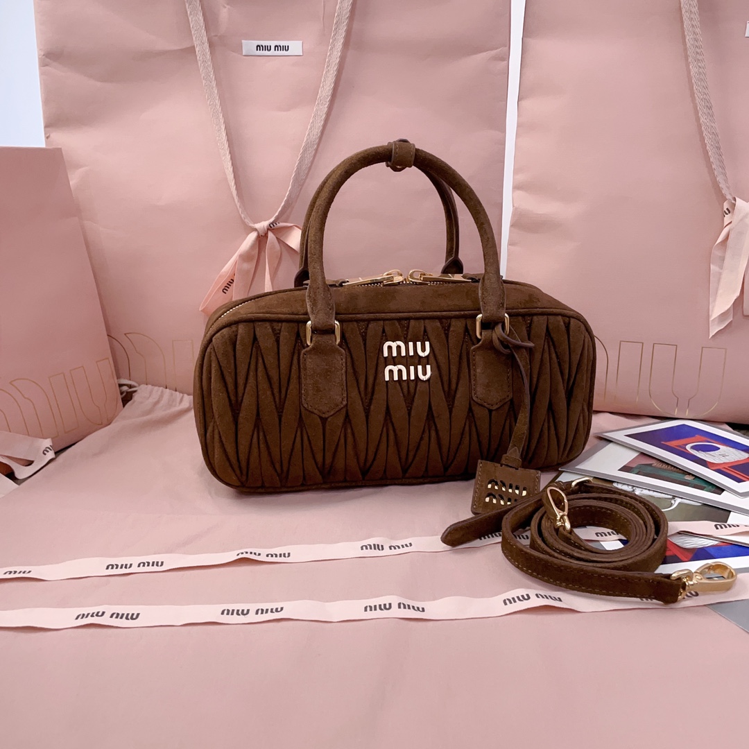 MiuMiu Top Handbags-27X12X9CM