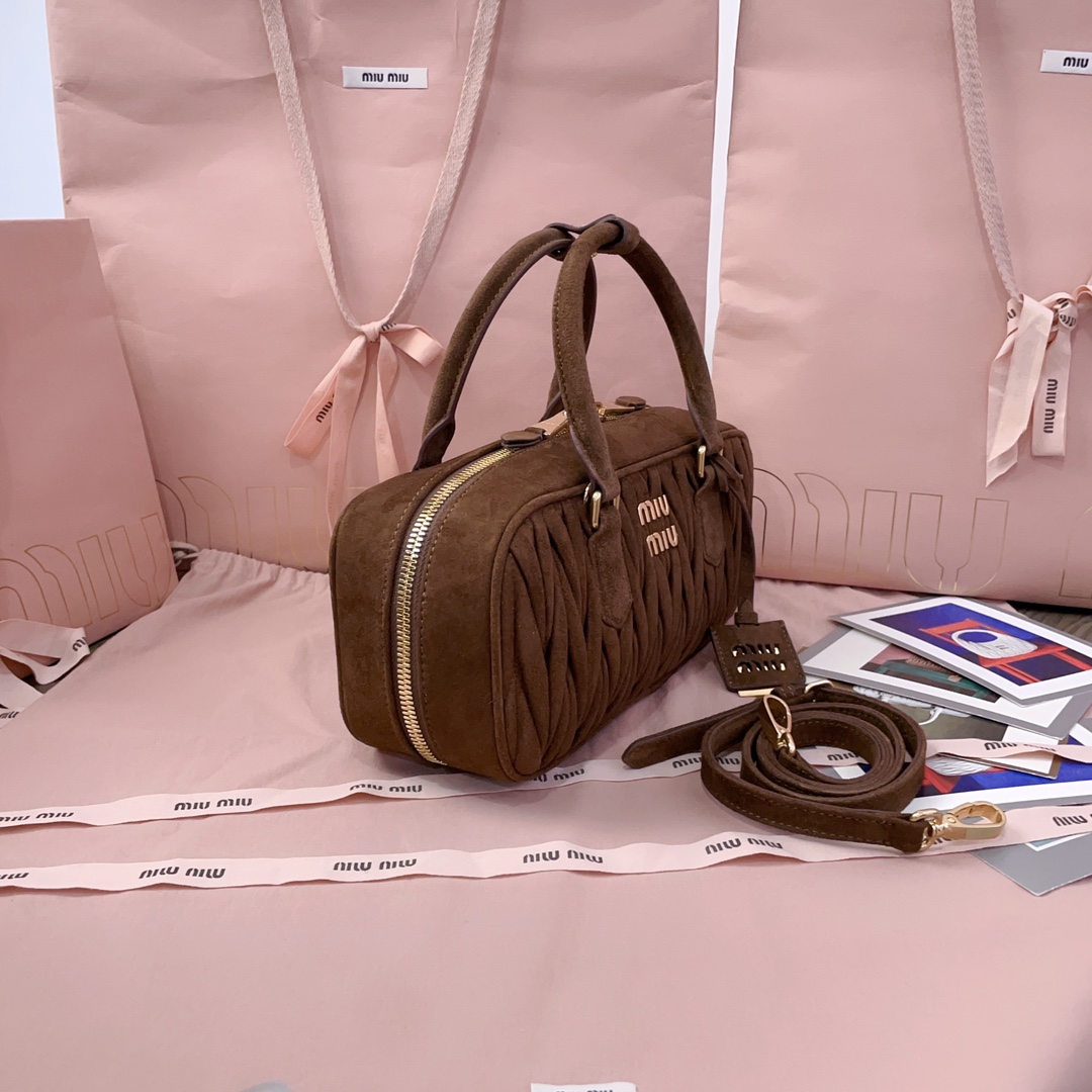 MiuMiu Top Handbags-27X12X9CM