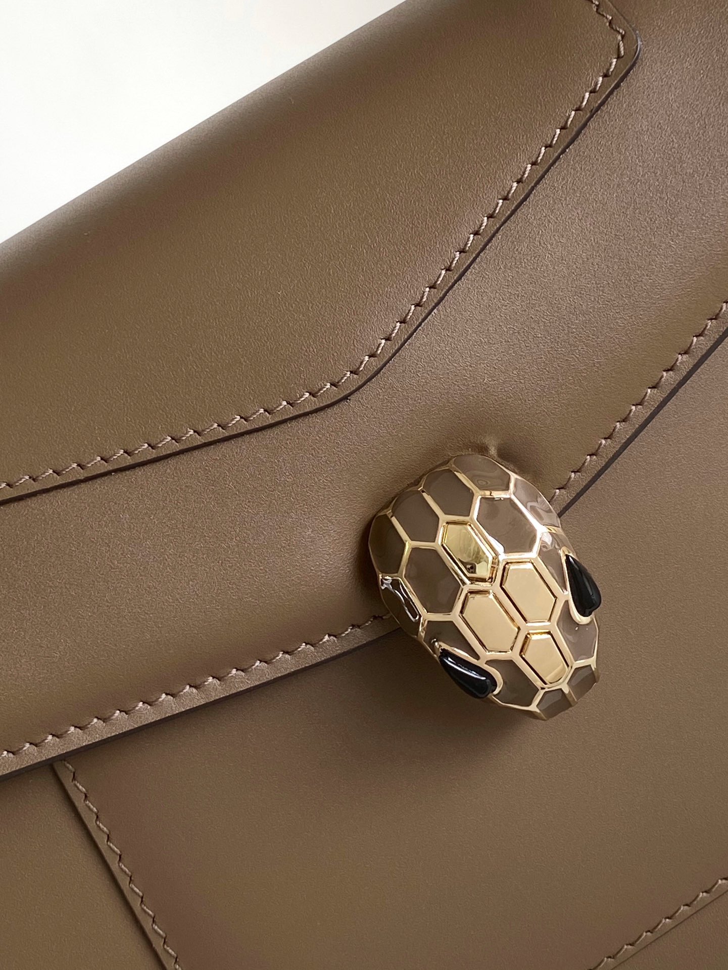 Bvlgari Serpenti Forever Bag-20.5X 15X 9CM