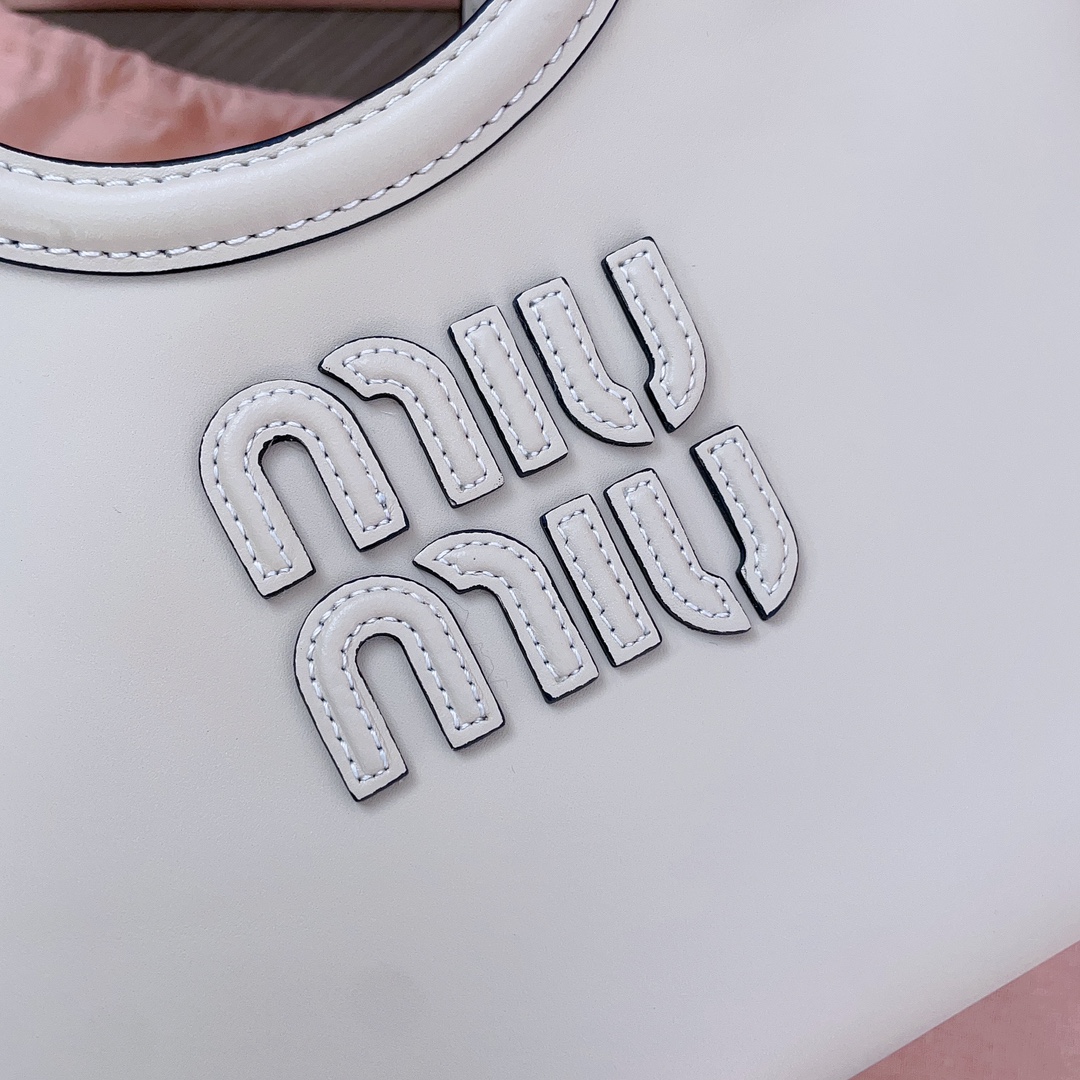 MiuMiu Lvy Tote-23X13X7CM