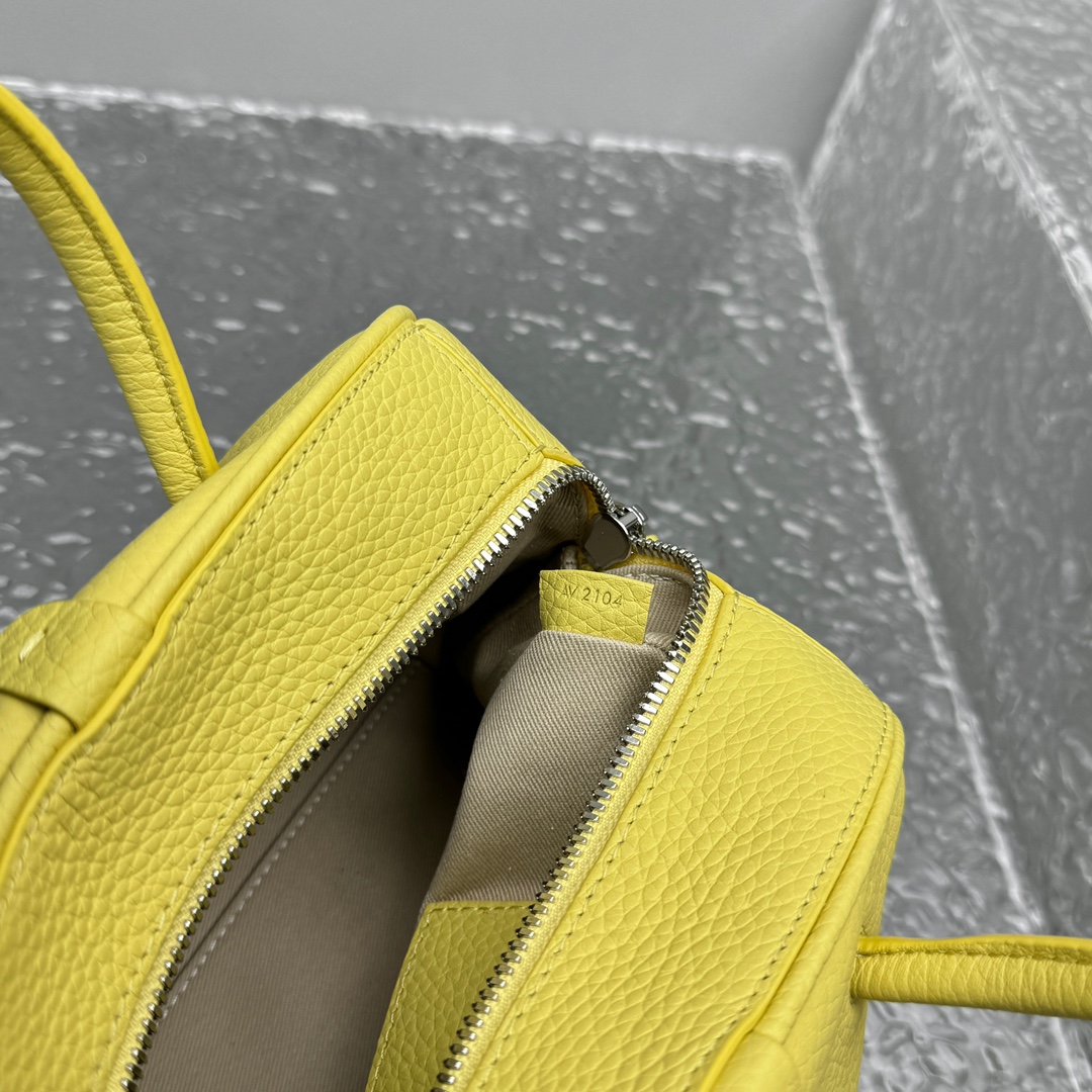 Jacquemus Le Turismo Bag-26*17*11CM