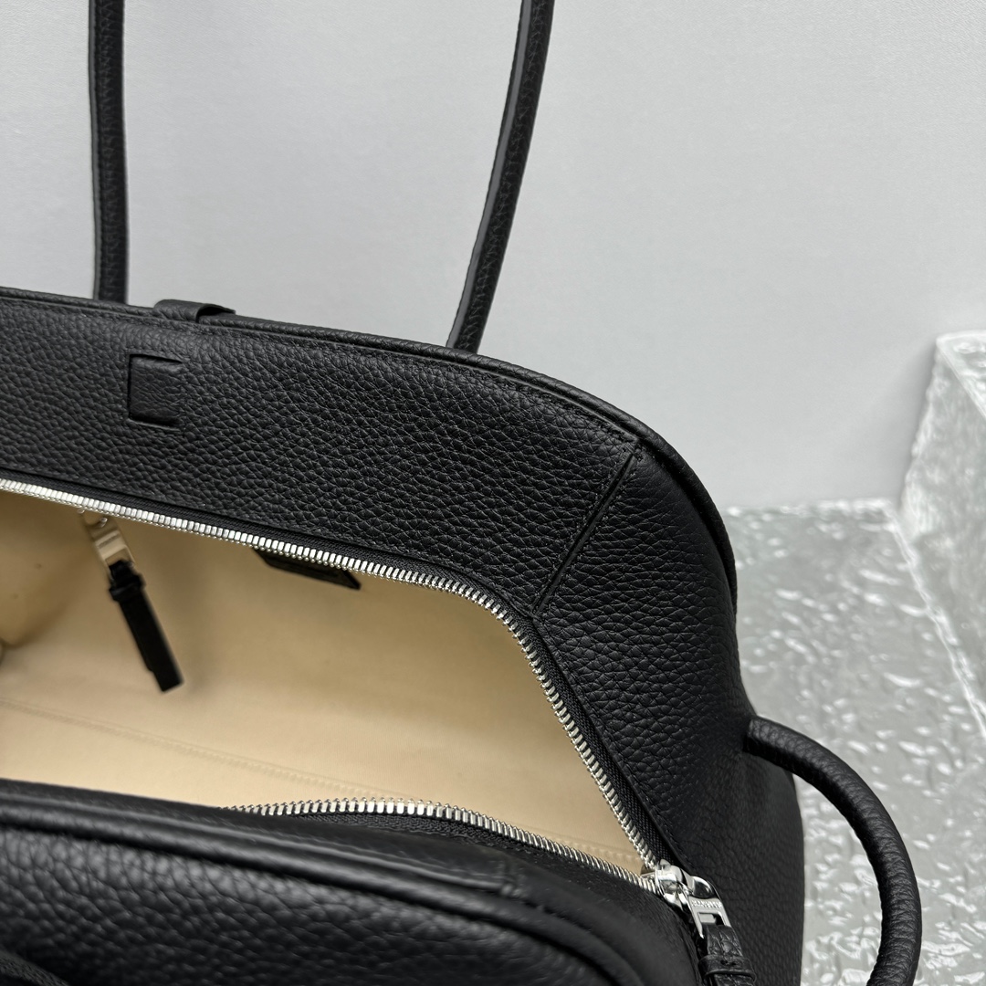 Jacquemus Le Turismo Bag-39*23*17CM