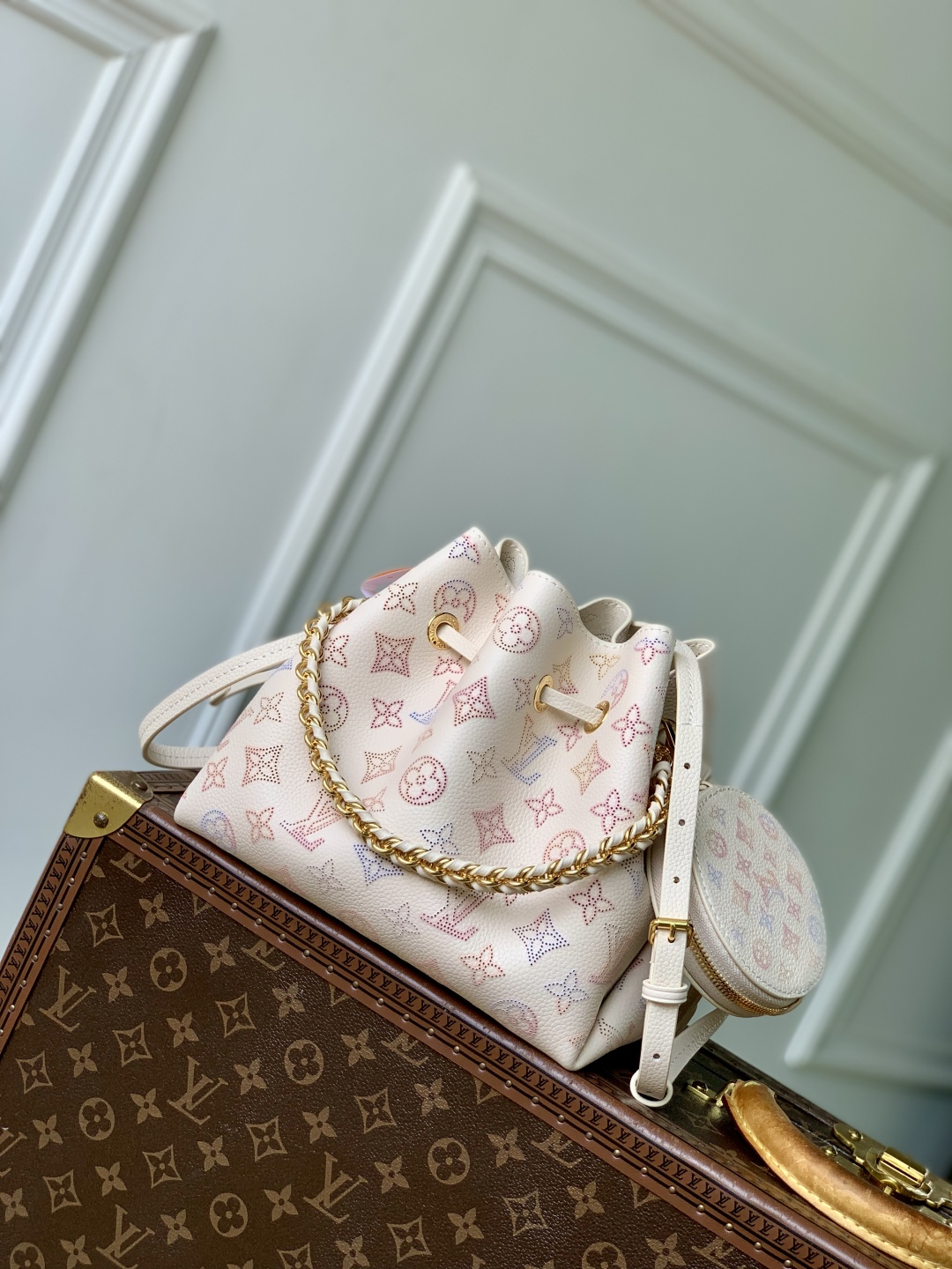Louis Vuitton Bella Tote Bag-19 x 22 x 14CM