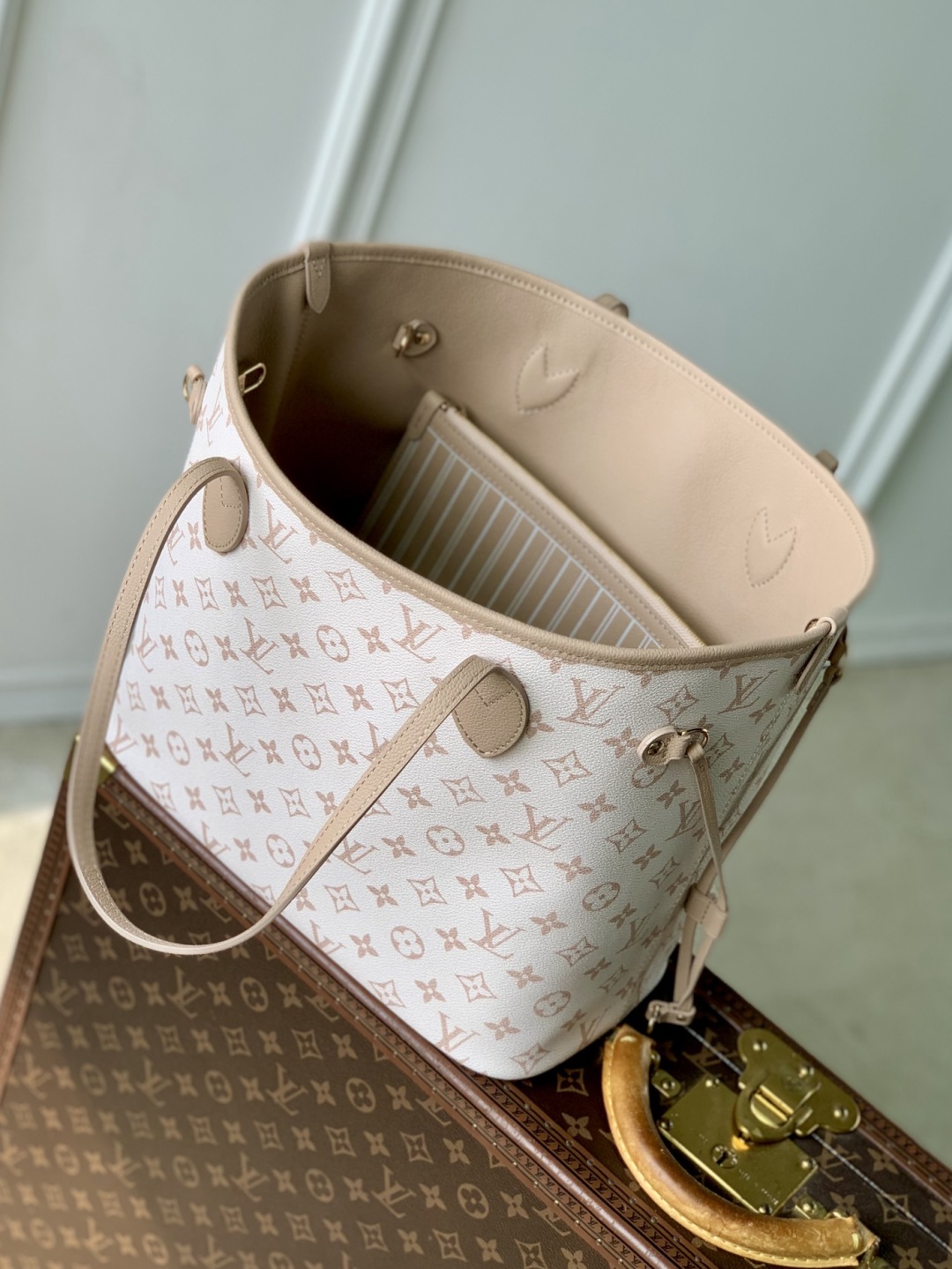 Louis Vuitton Neverfull Inside Out MM-25665-31 x 28 x 14CM