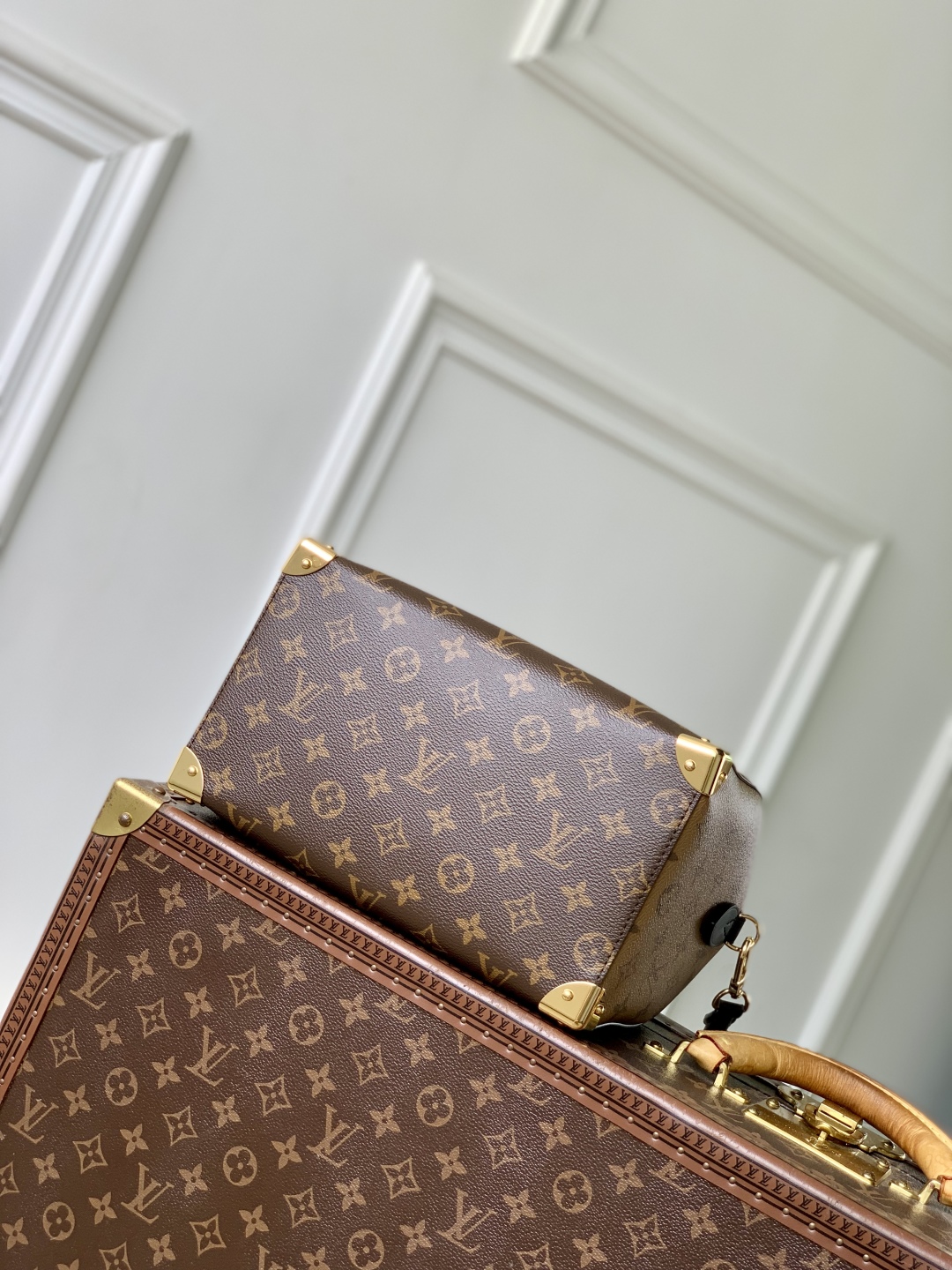 Louis Vuitton Speedy 25-20 x 15 x 27CM