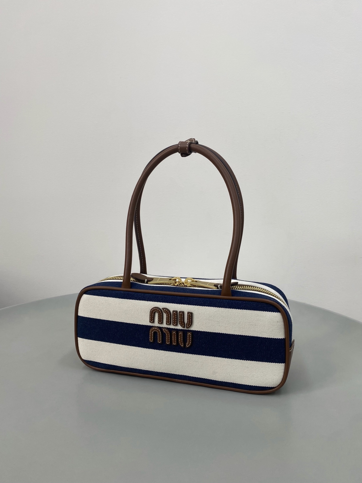 MiuMiu Beau Top-Handle Tratan Bag -27×12×9CM