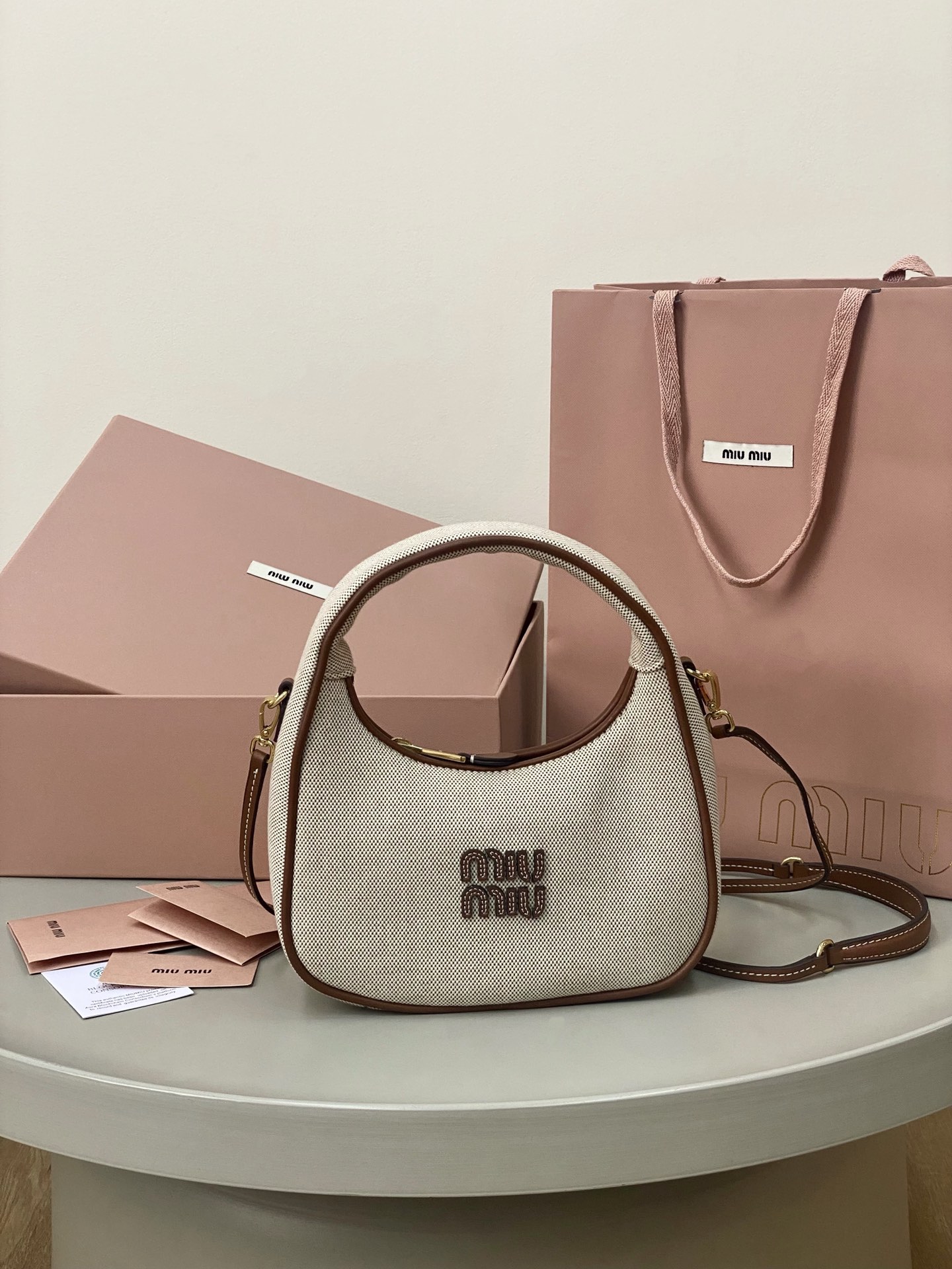 MiuMiu Wander Bag-20X13X7CM