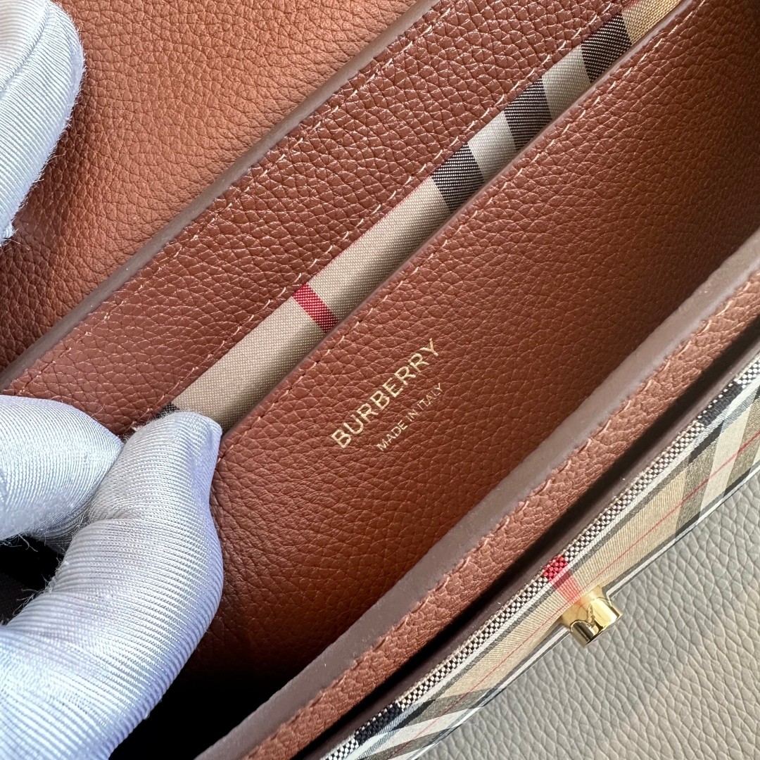 Burberry Vintage Bag-25 x 8.5 x 18CM