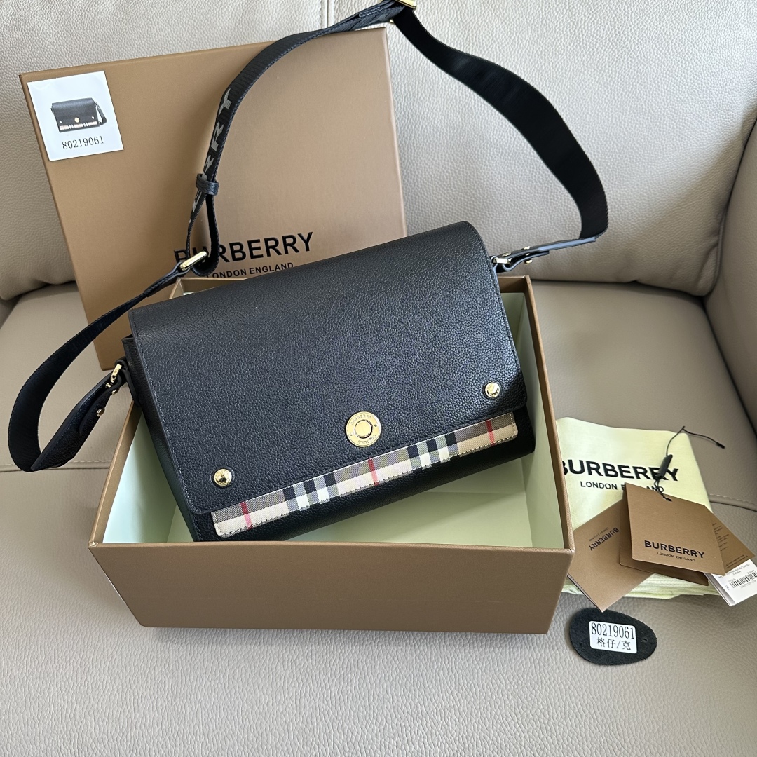 Burberry Vintage Bag-25 x 8.5 x 18CM