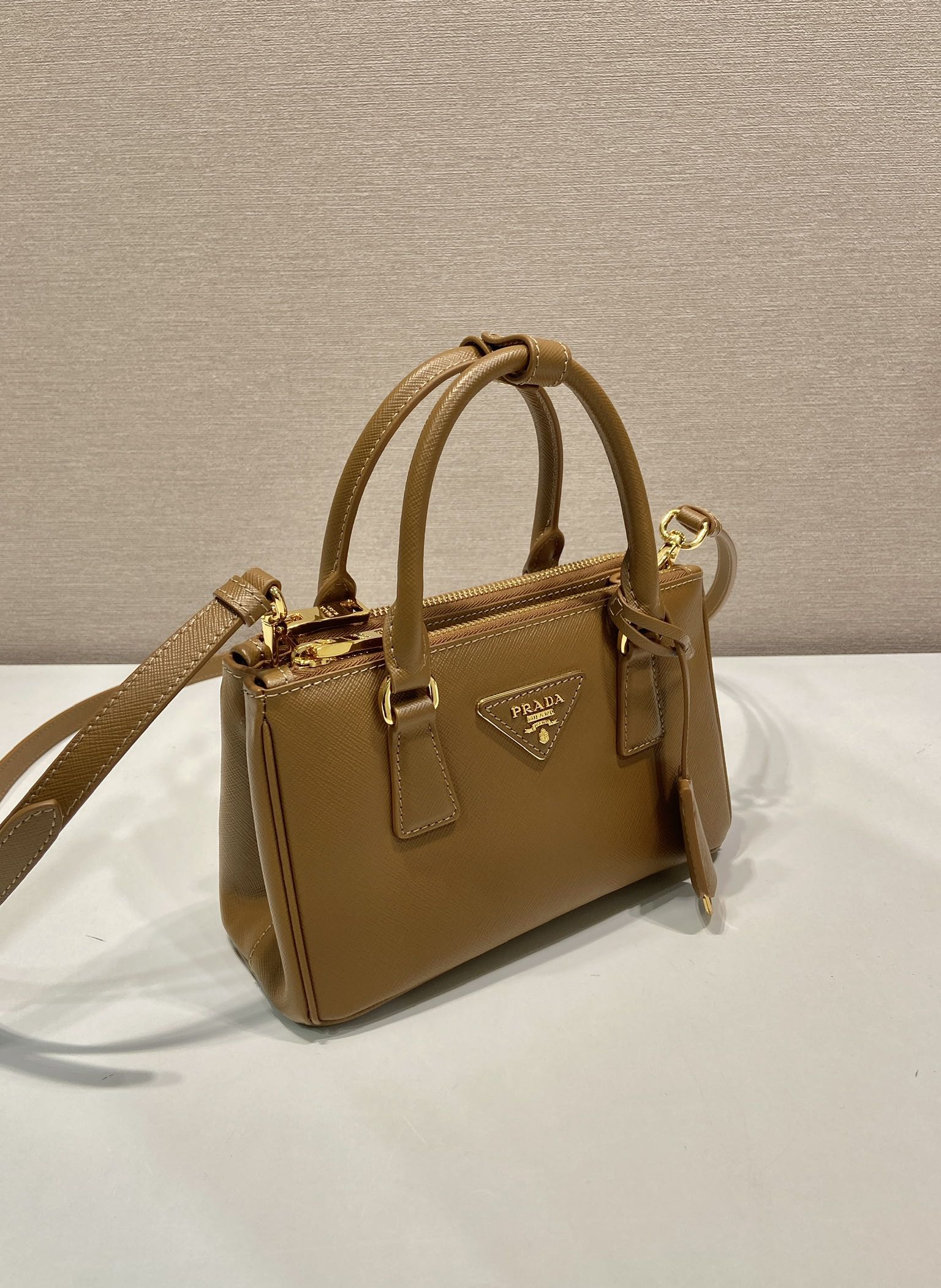 Prada Cameo Galleria Saffiano Leather Mini-Bag-1BA916-21*12.5*8.5CM