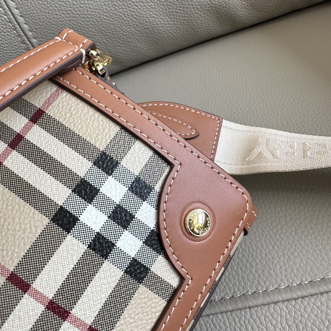 Burberry Vintage Bag-24 x 8 x 14cCM