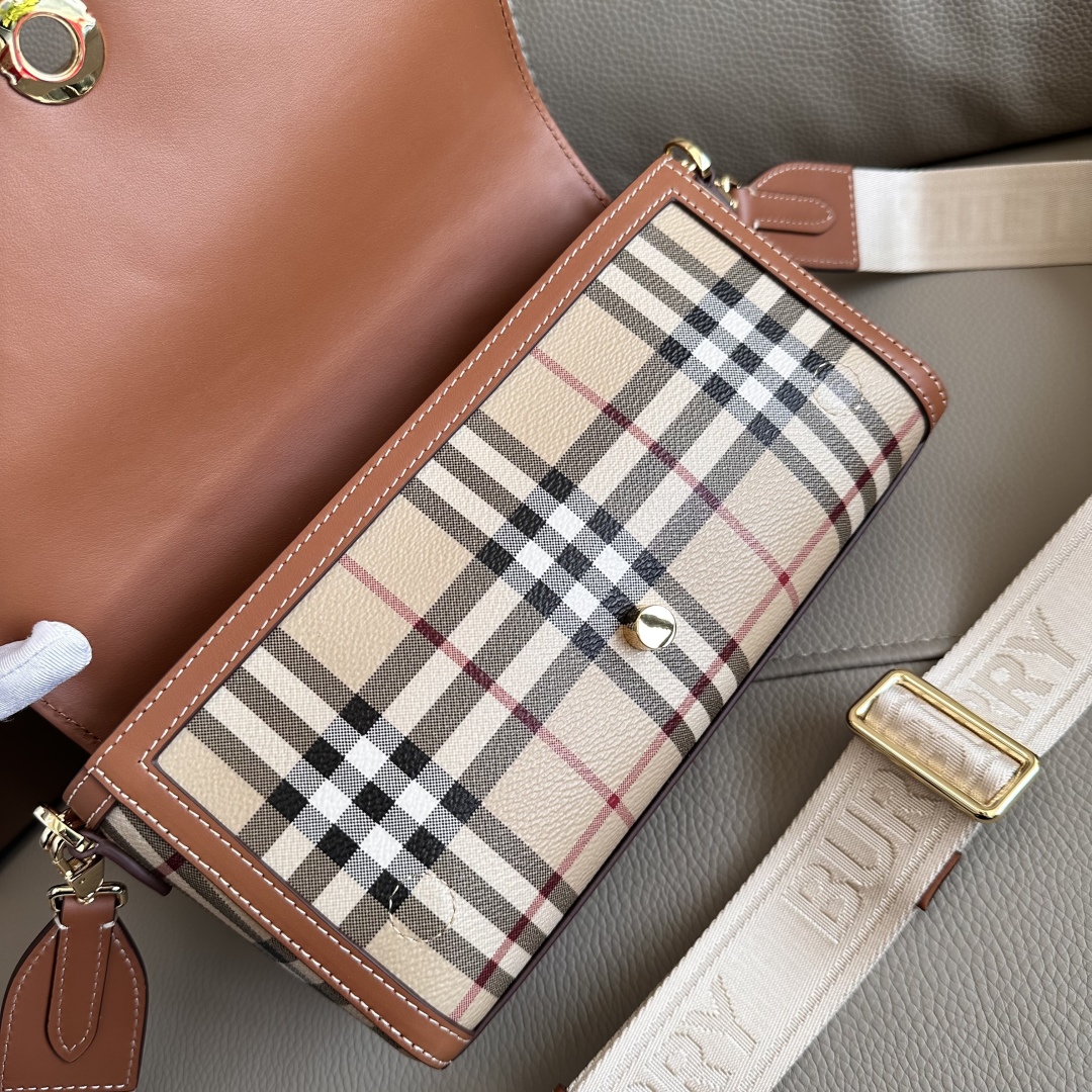 Burberry Vintage Bag-24 x 8 x 14cCM