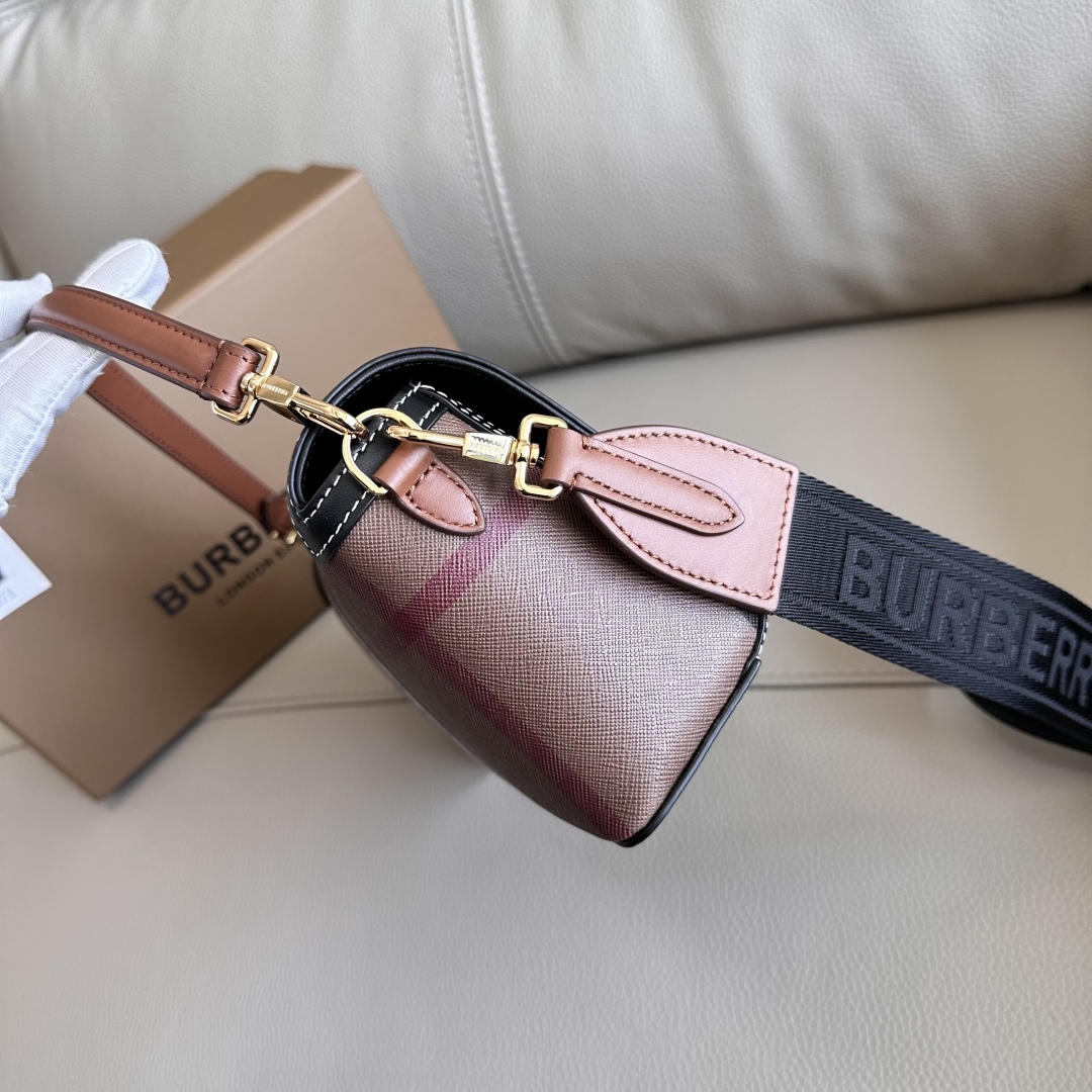 Burberry Vintage Bag-25 x 8.5 x 18CM