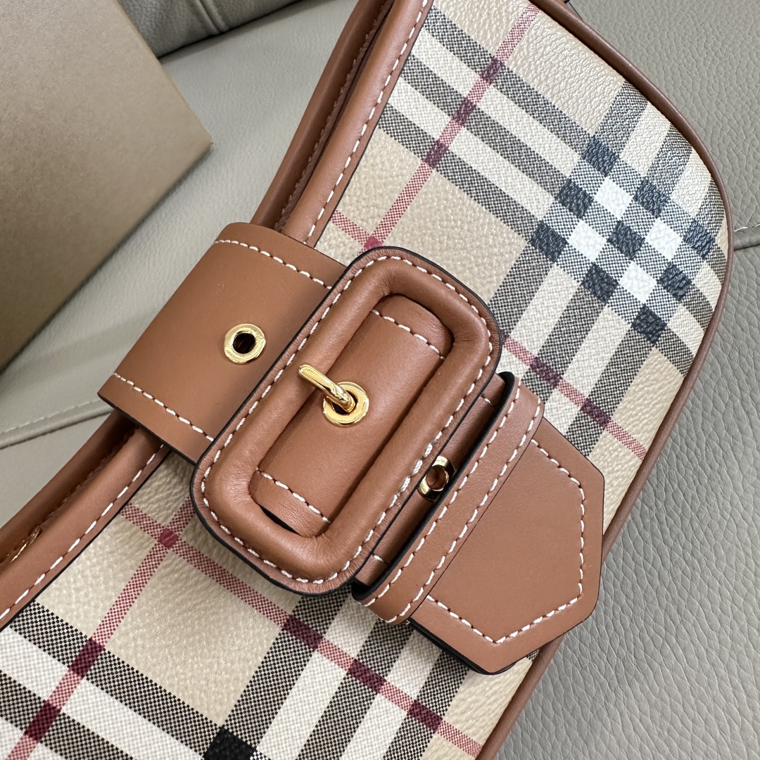 Burberry Vintage Bag-26 x 6 x 12CM