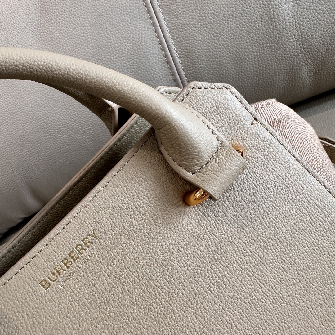 Burberry Canvas & Leather Tote-21/20/13CM