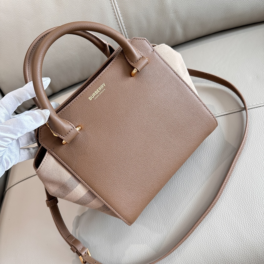 Burberry Canvas & Leather Tote-21/20/13CM