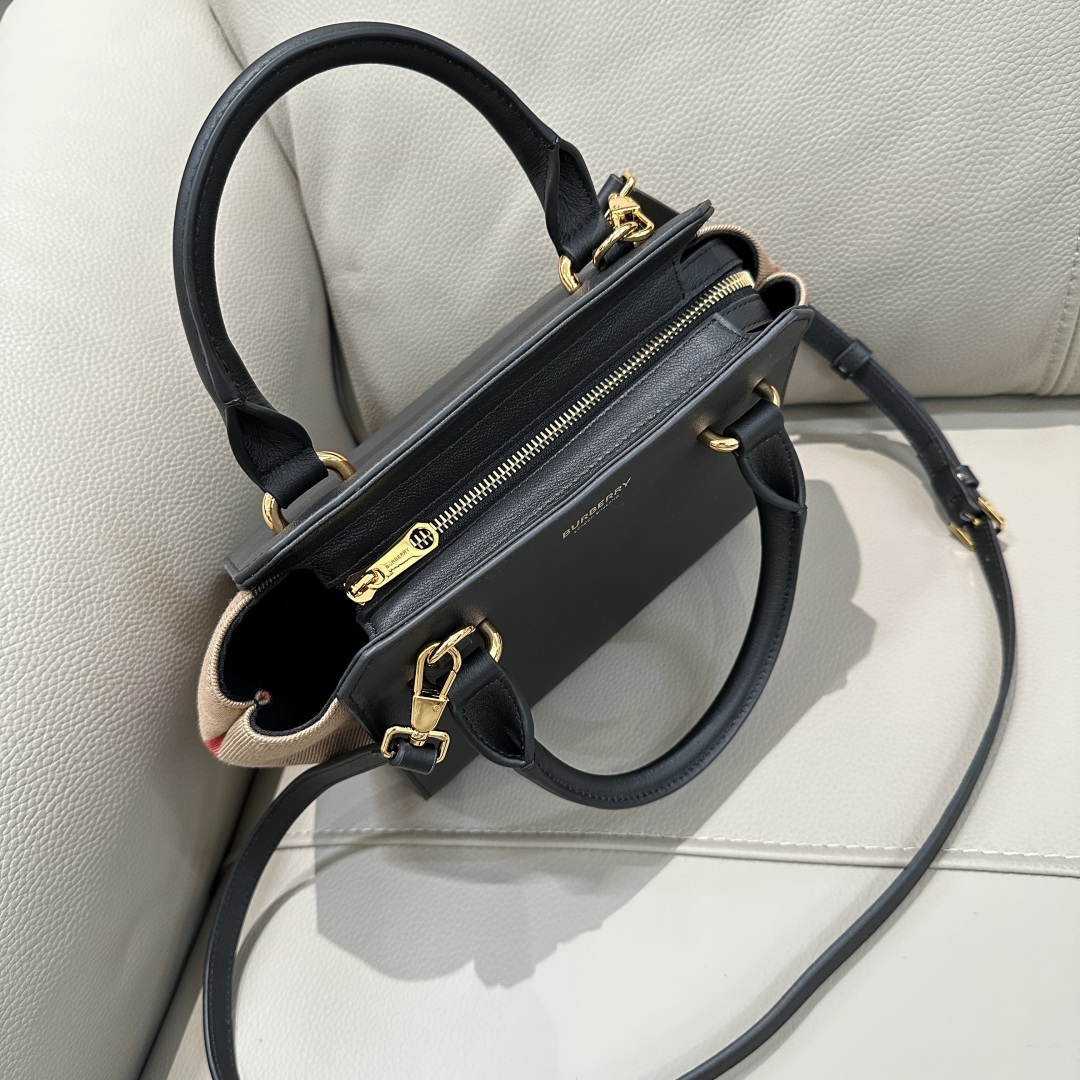 Burberry Canvas & Leather Tote-21/20/13CM