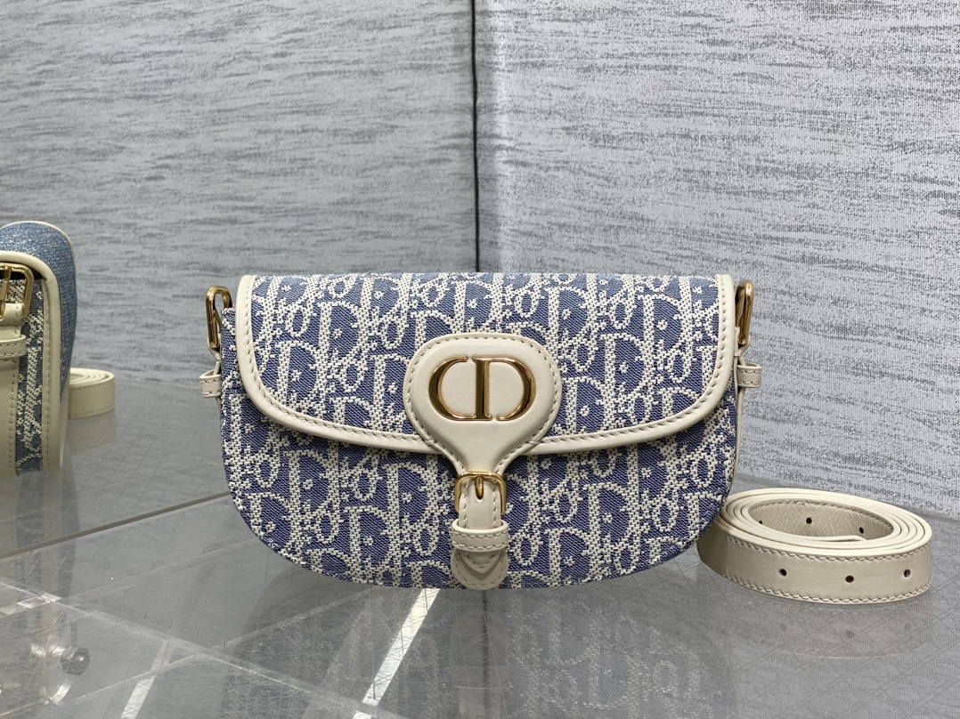 Di0r 30 Bobby Bag-21*5*12CM