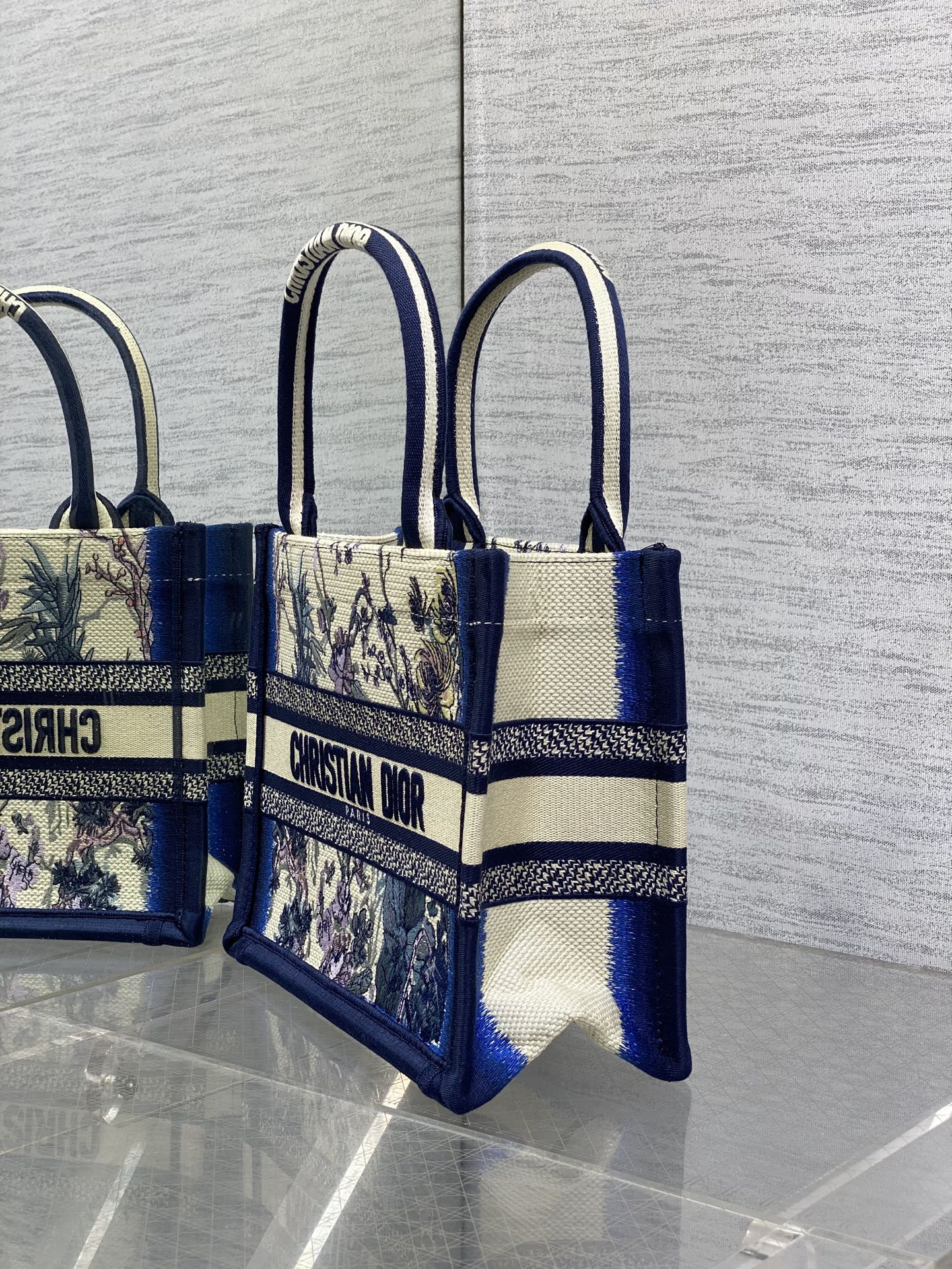 Diro Small Book Tote-26*8*22CM