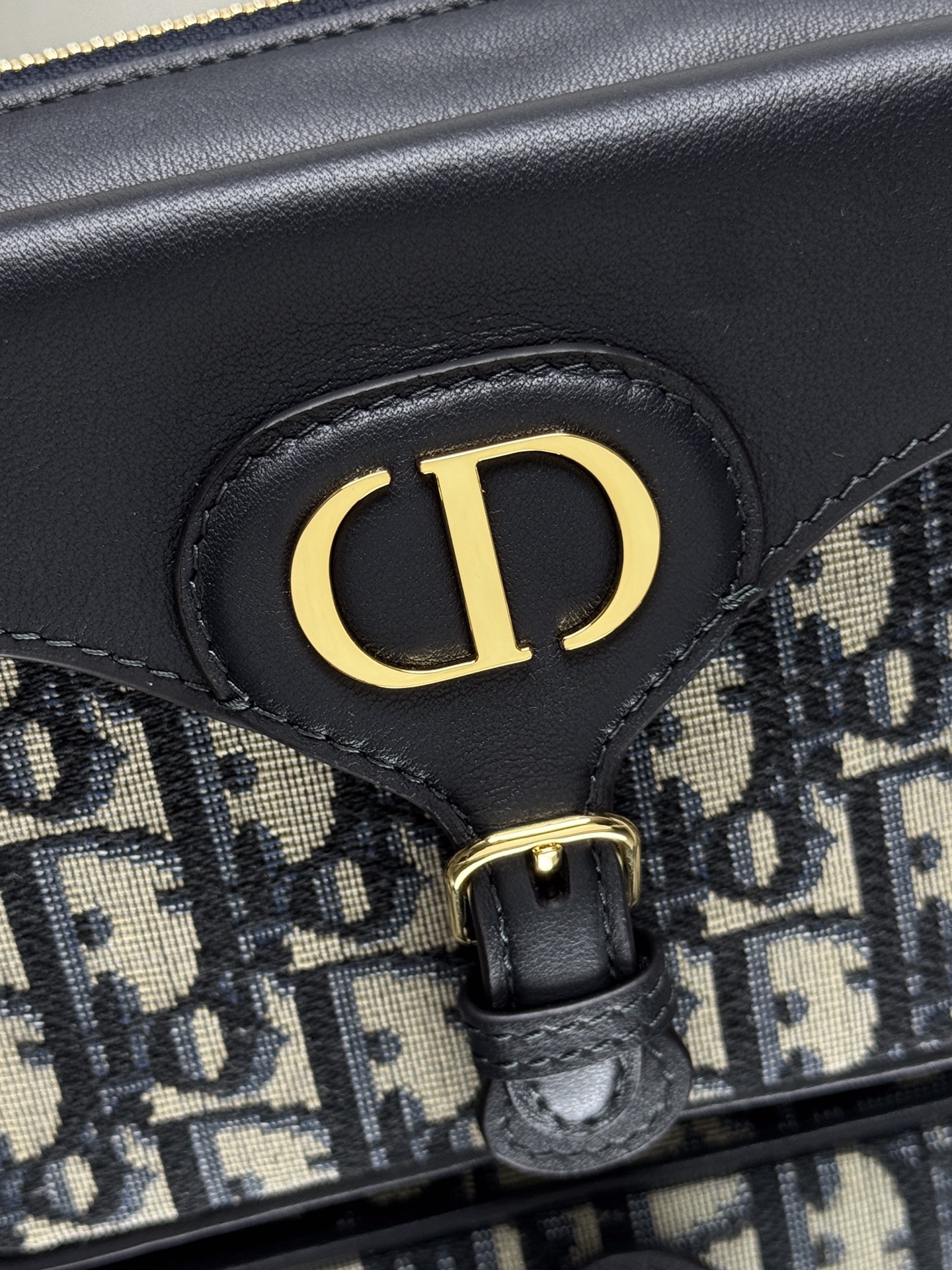 Di0r Small 30 Montaigne Pocket Bag Blue Dior Oblique Jacquard and Smooth Calfskin-20 X13.5 X5.5CM