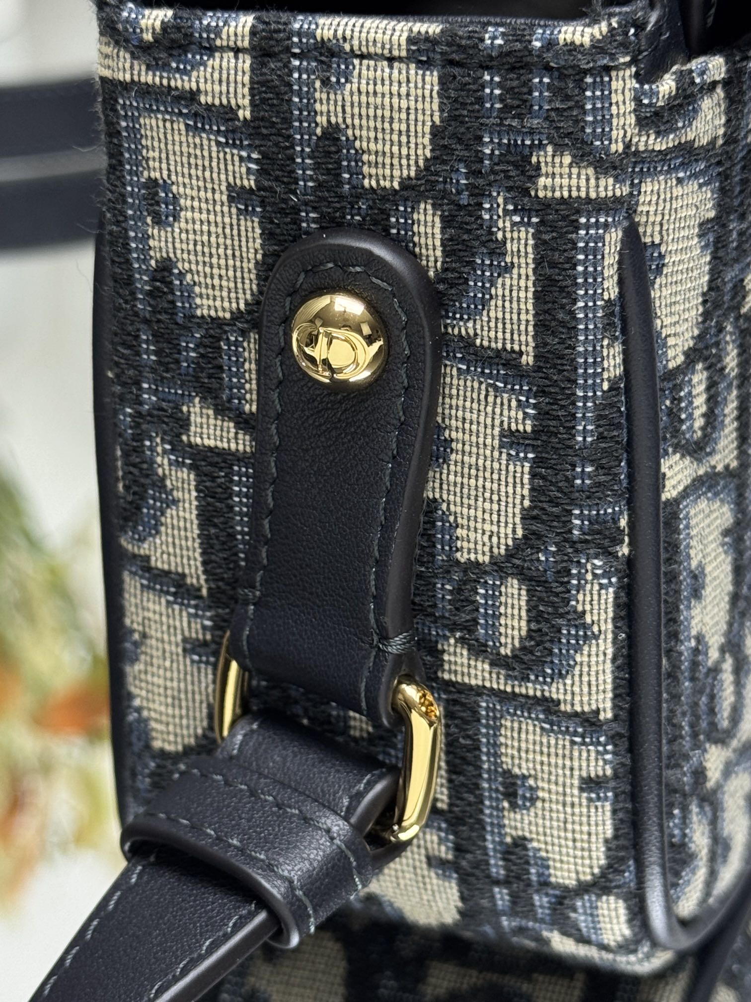 Di0r Small 30 Montaigne Pocket Bag Blue Dior Oblique Jacquard and Smooth Calfskin-20 X13.5 X5.5CM