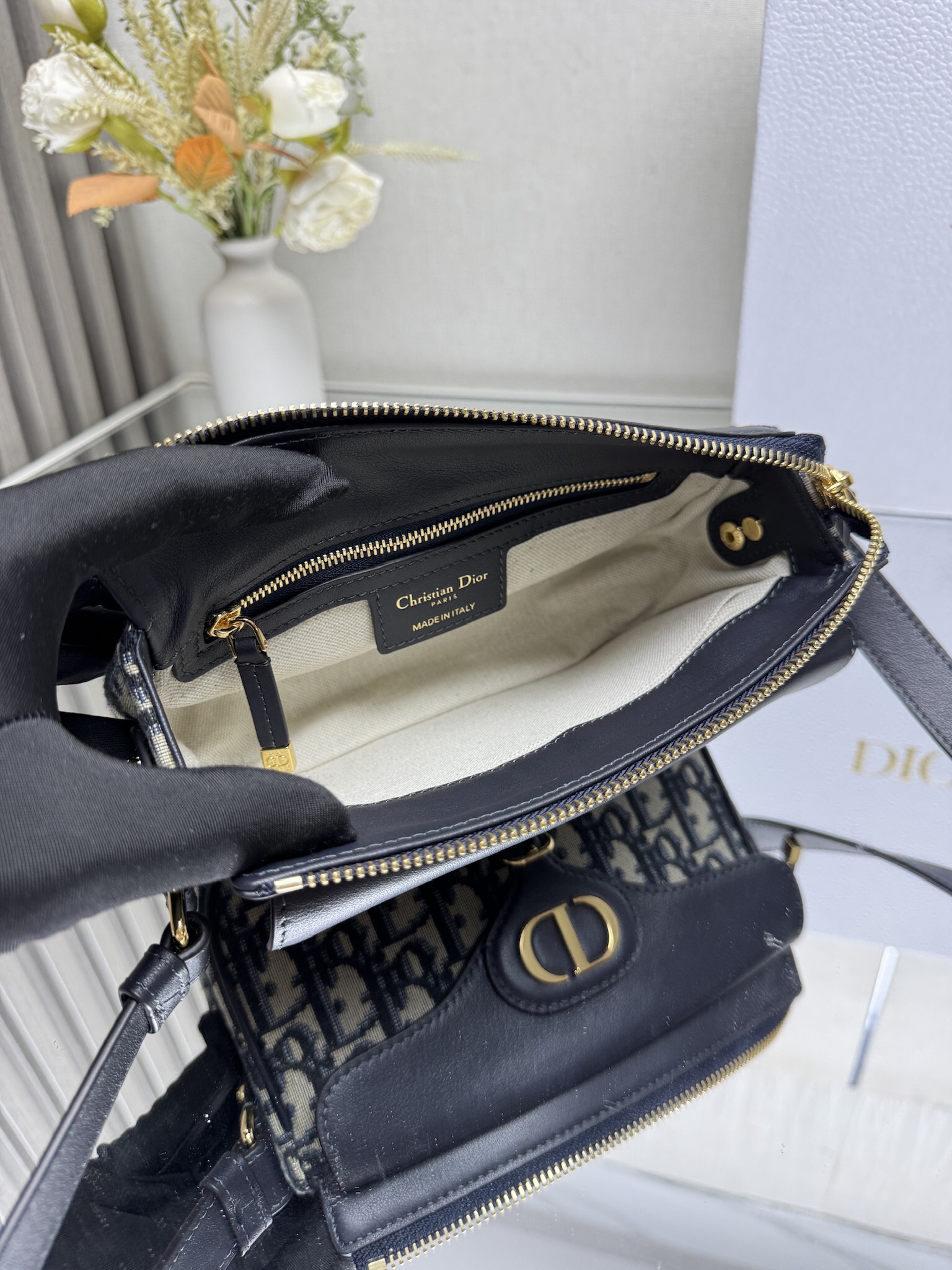 Di0r Small 30 Montaigne Pocket Bag Blue Dior Oblique Jacquard and Smooth Calfskin-20 X13.5 X5.5CM
