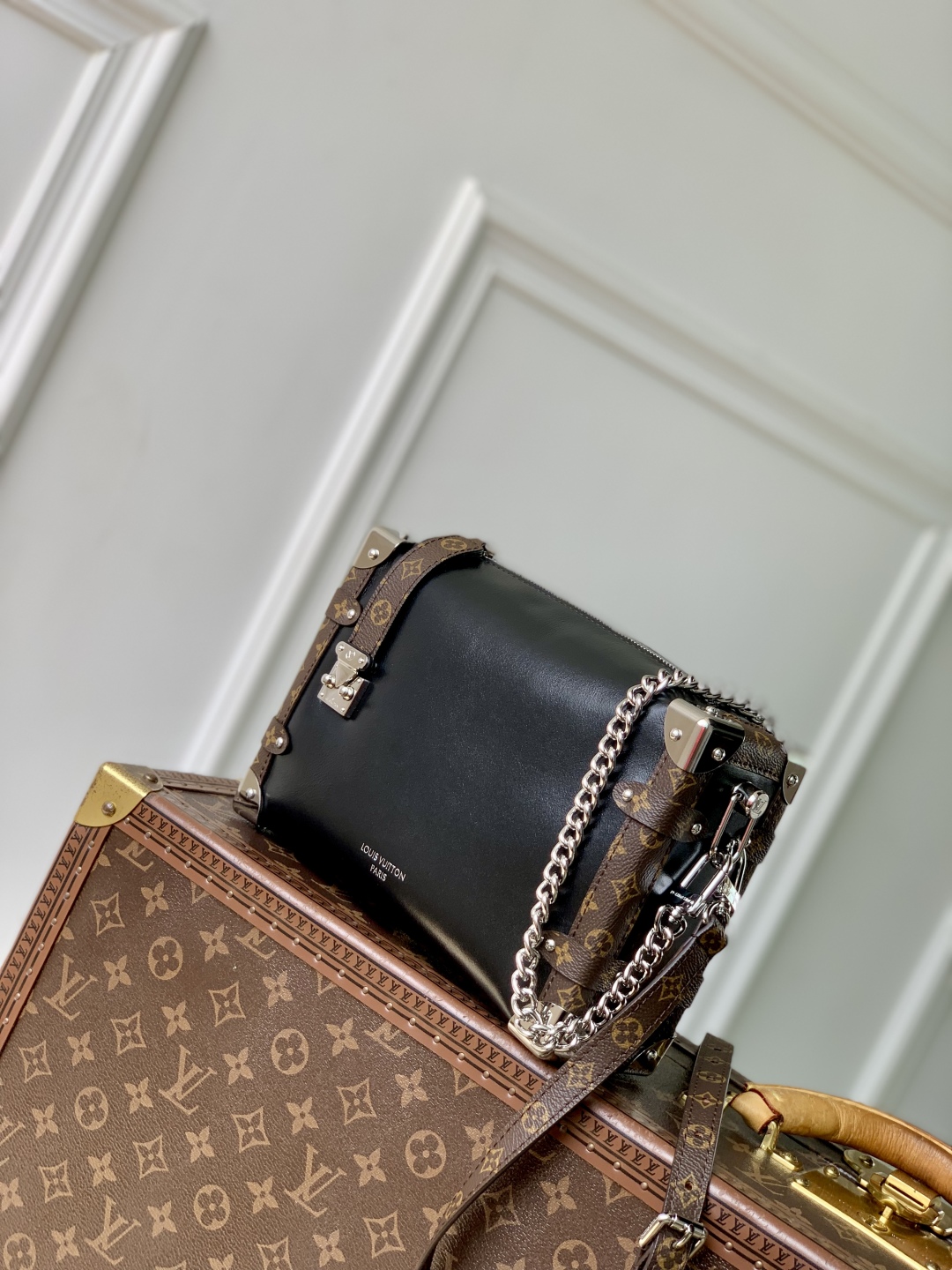 Louis Vuitton Side Trunk -M14606-16 x 8.5 x 23.5CM