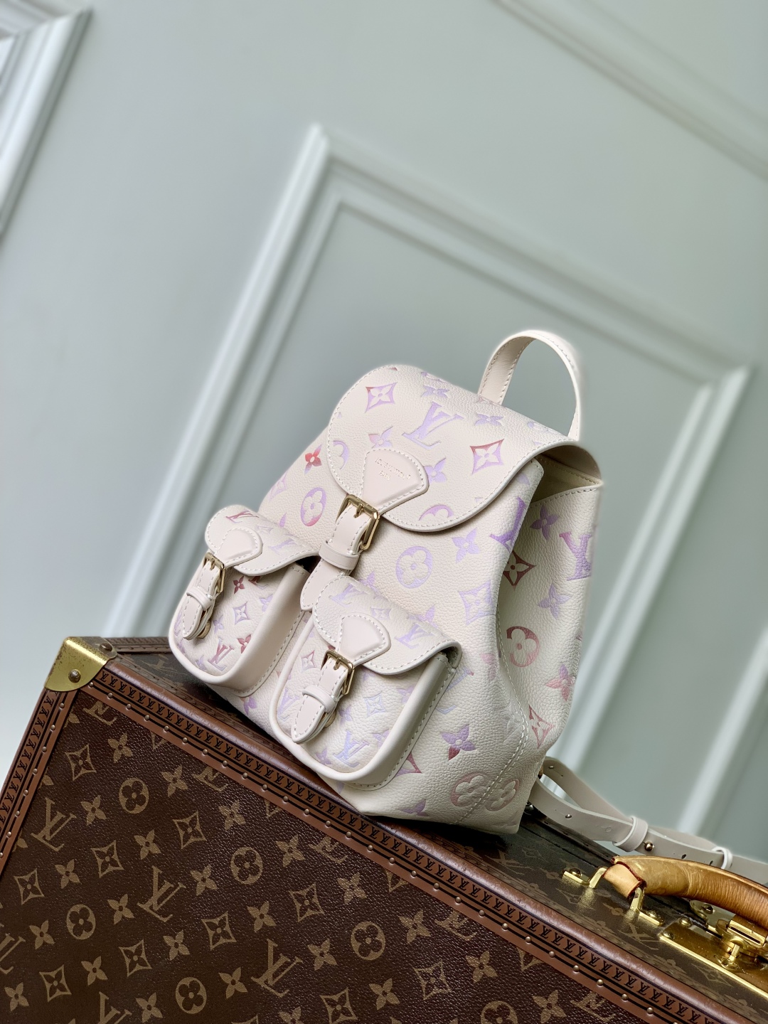 Louis Vuitton Backup-M12987-22 x 14 x 20CM