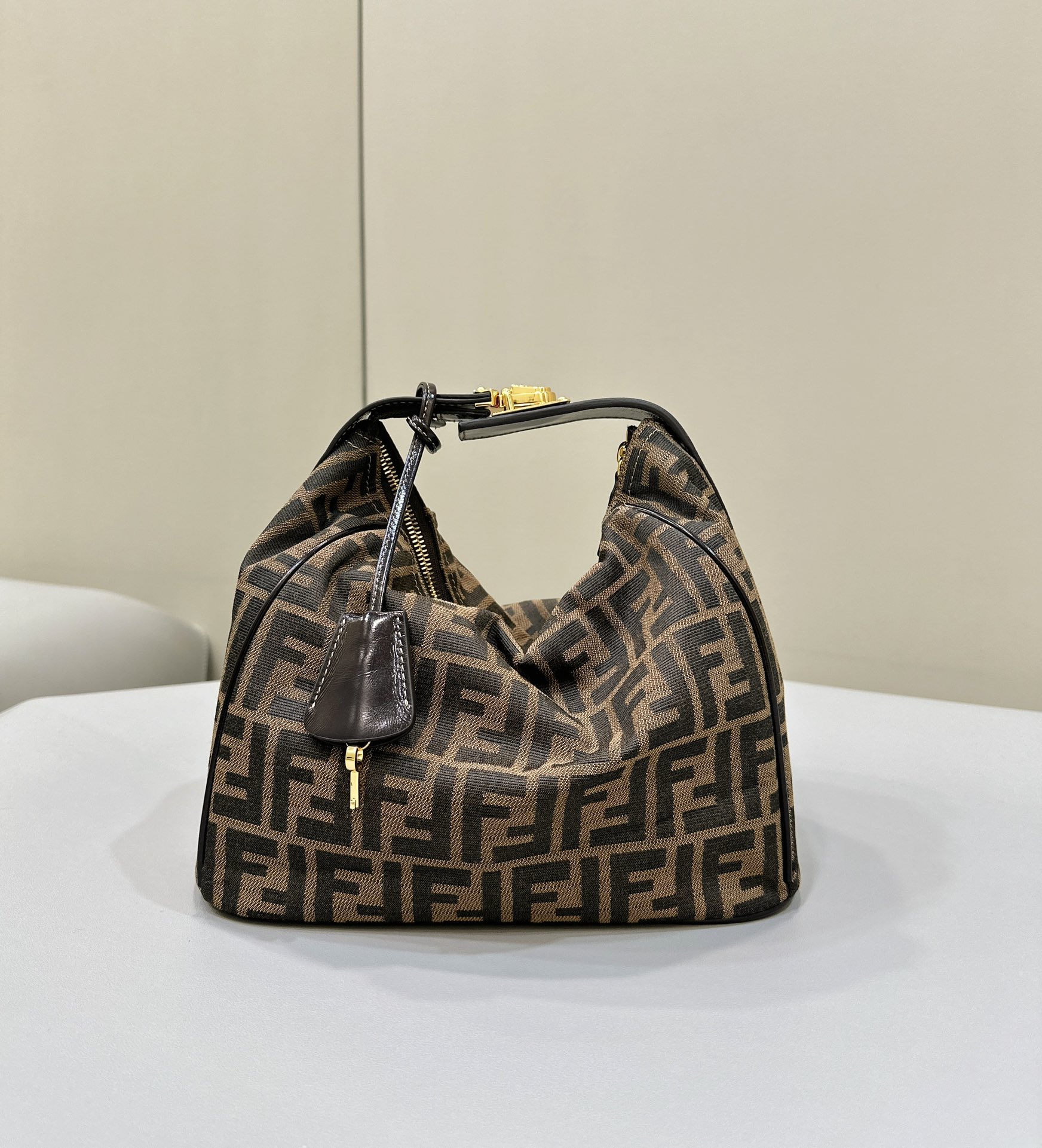 Fendi Vinatge Bag-26x15x19CM
