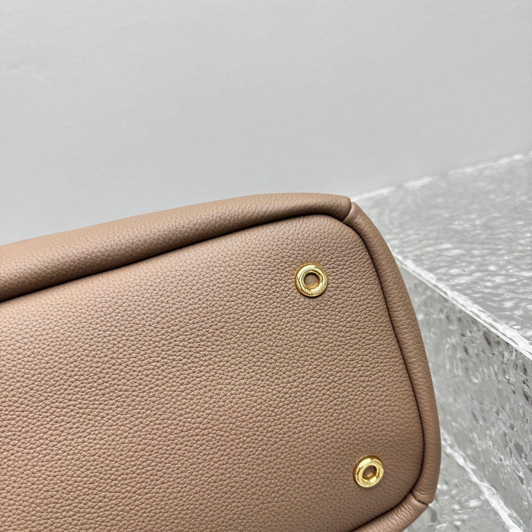 Loro Piana Needle Bag-38*21*18CM