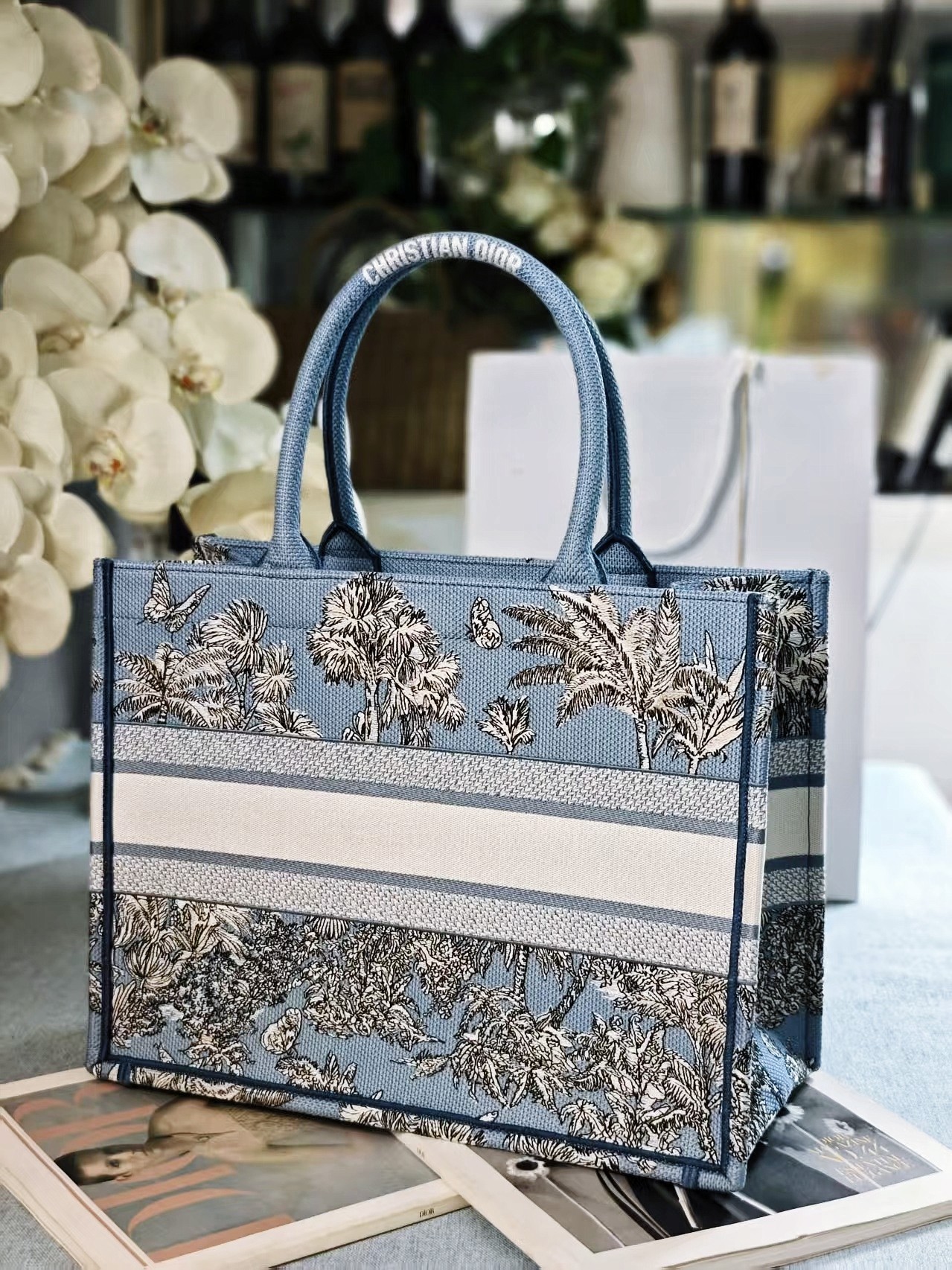 Diro Book Tote