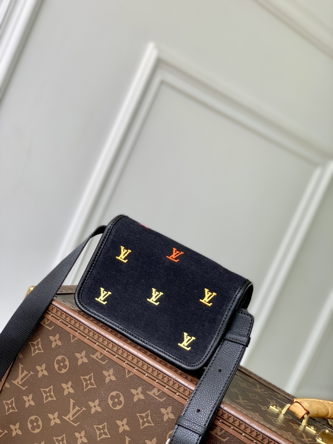 Louis Vuitton Bosphore Wearable Bag-M13963-19 x 12 x 7CM